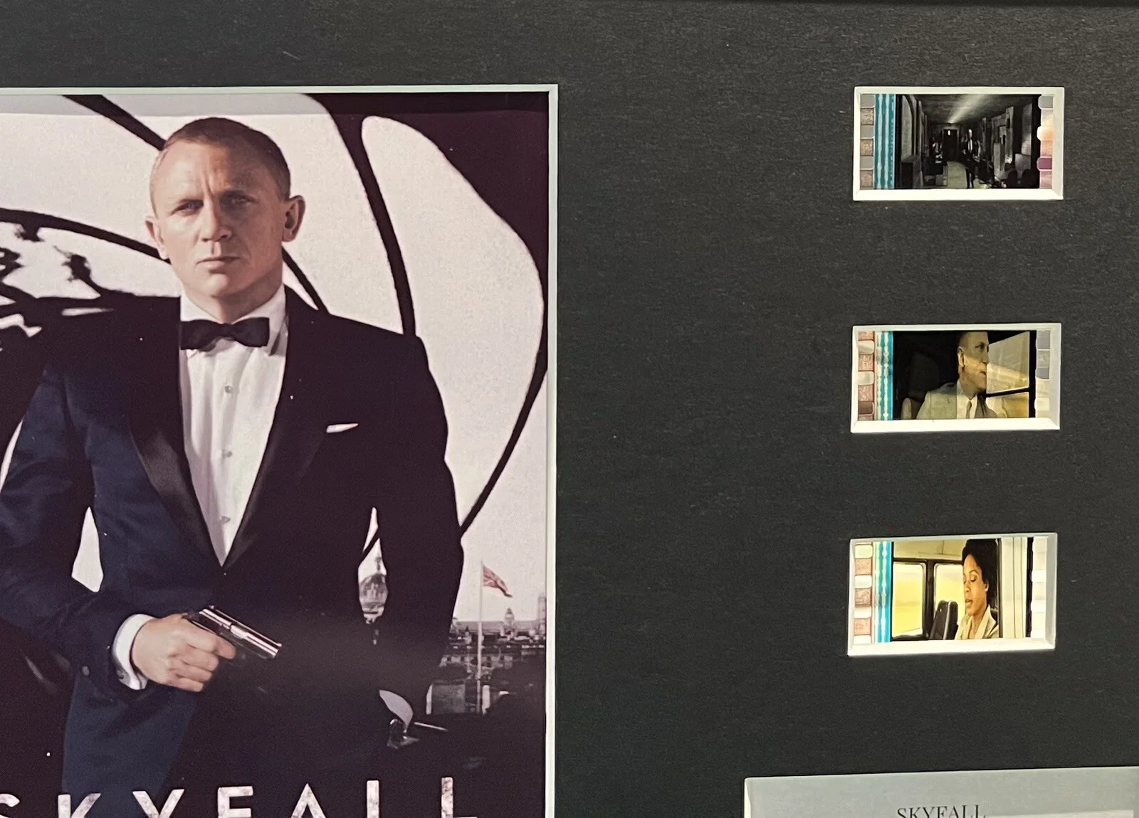 007 JAMES BOND. SKYFALL . 35mm Film Cell Mounted Display, image 2