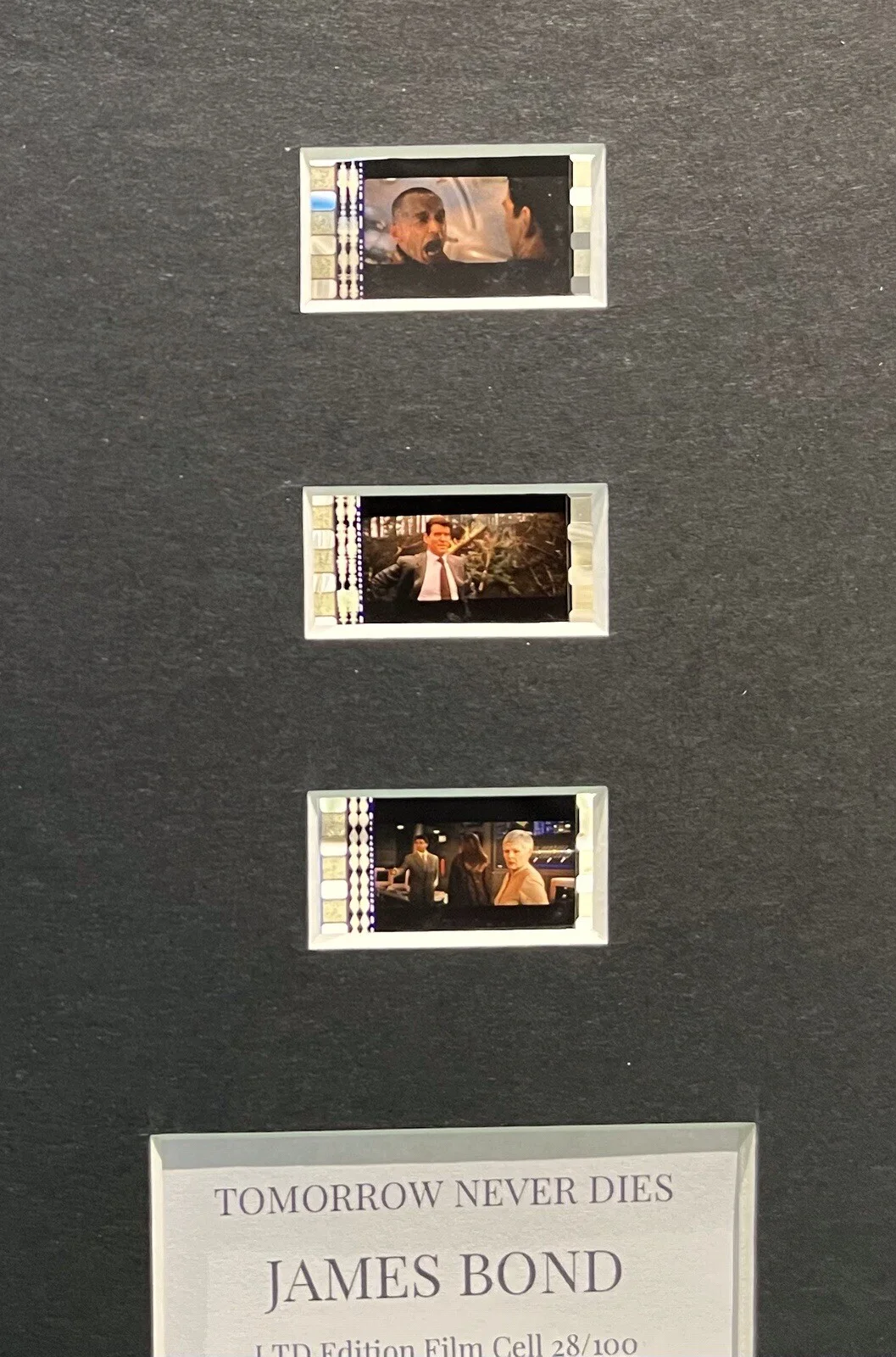 007 JAMES BOND. CASINO ROYALE. 35mm Film Cell Mounted Display, image 2