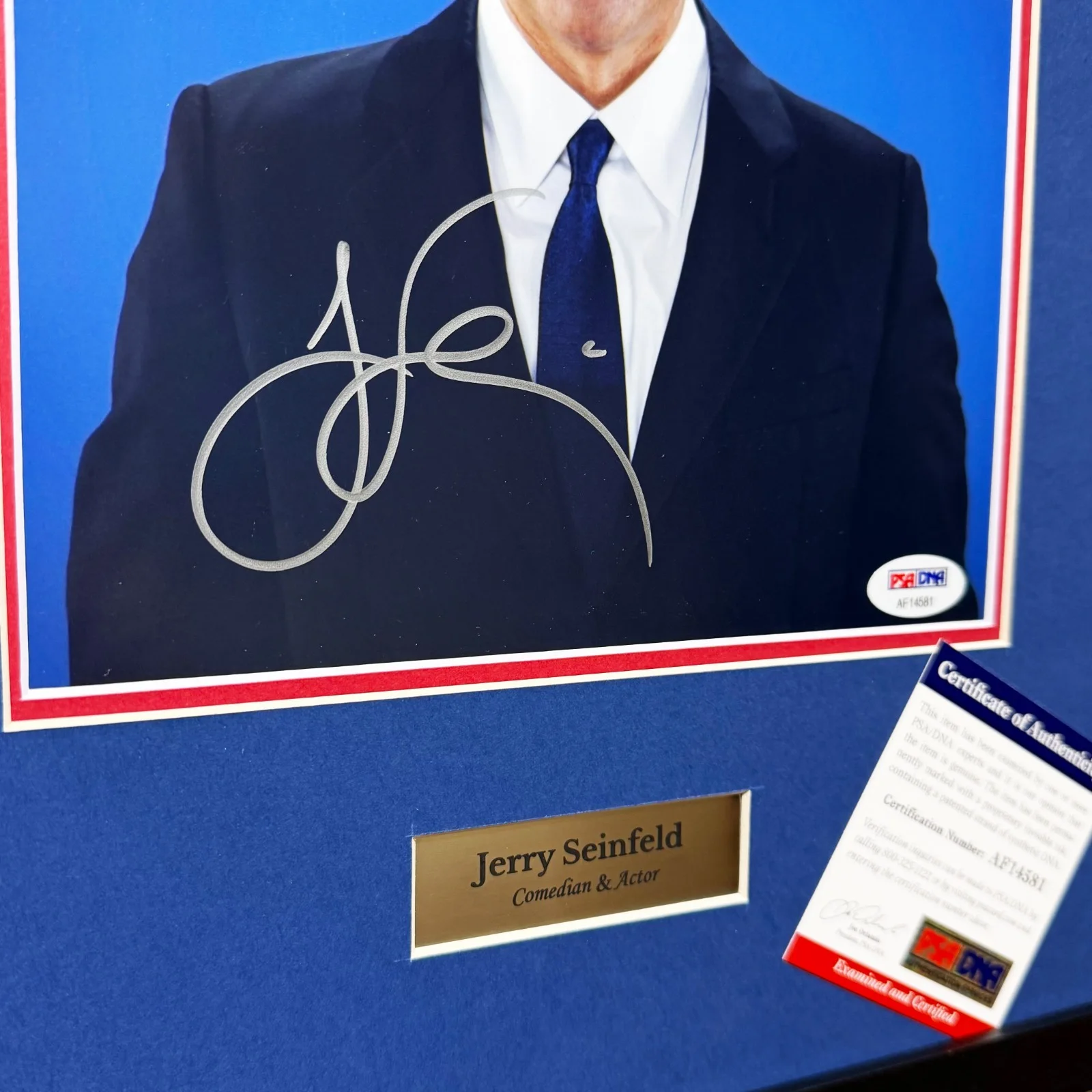 Jerry Seinfeld — Jerry Seinfeld Signed 8x10 Photo | PSA Certified Autograph | Framed Display, image 2