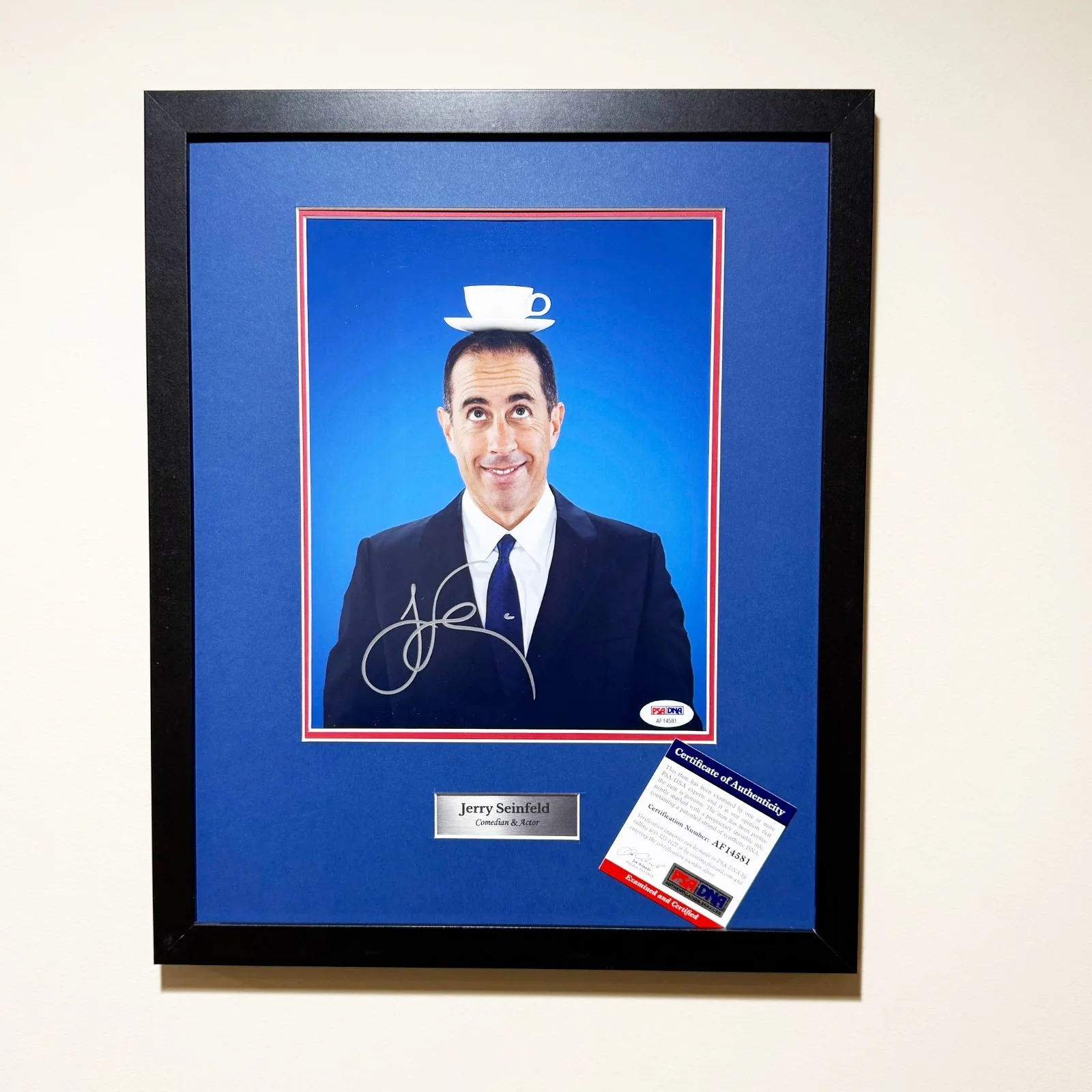 Jerry Seinfeld — Jerry Seinfeld Signed 8x10 Photo | PSA Certified Autograph | Framed Display, image 3