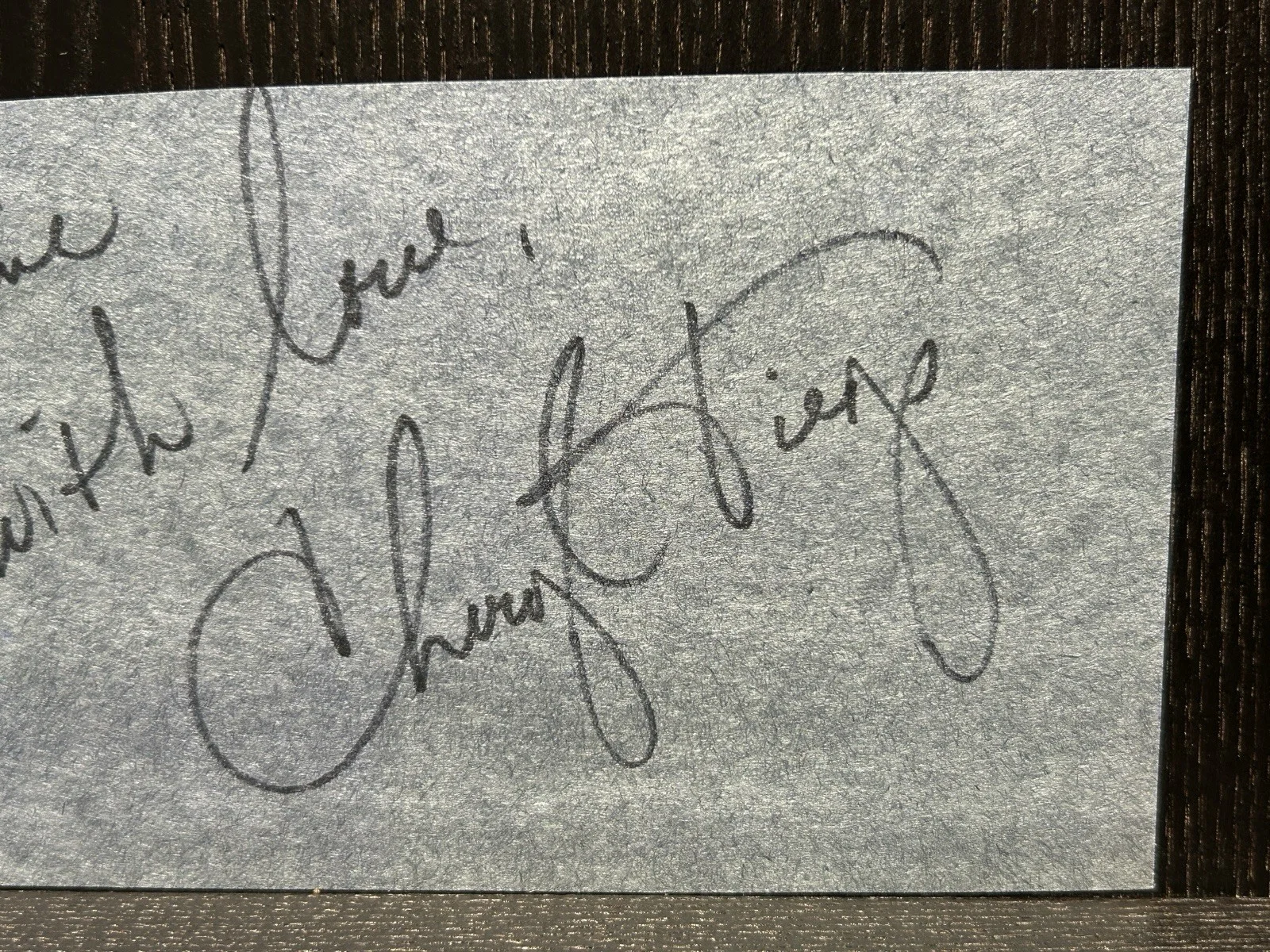 Cheryl Tiegs — Nice! SEX ICON CHERYL TIEGS Attractive Autograph on Cut Blue Cardstock Paper, изображение 3