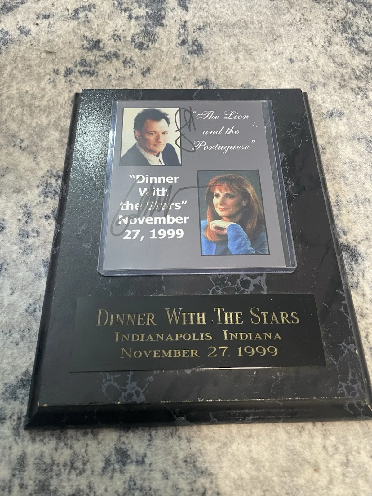 Star Trek's Crusher & Q 'Dinner with the Stars' SIGNED 1999 Duo Auto Real, изображение 3
