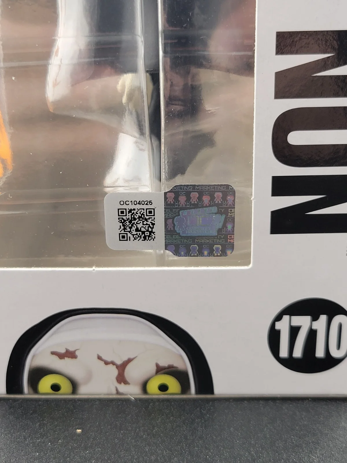 Bonnie Aarons — Bonnie Aarons Signed The Nun Funko #1710 With OC Celebrity Marketing COA, изображение 4