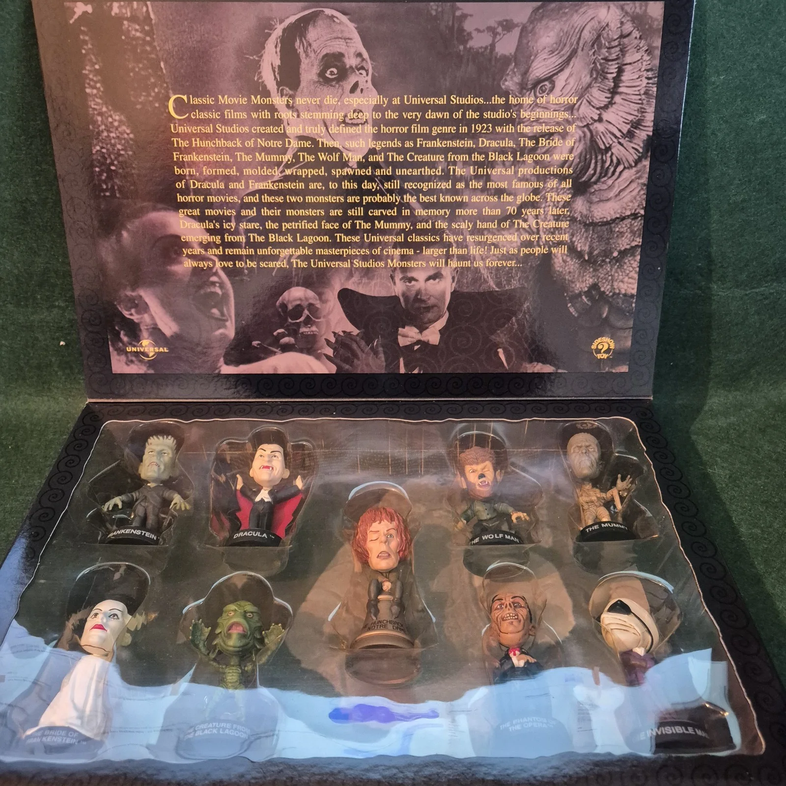 FAO Schwarz Universal Monsters Little Big Heads 9 Figure Set 1998 Opened NRFB, изображение 2