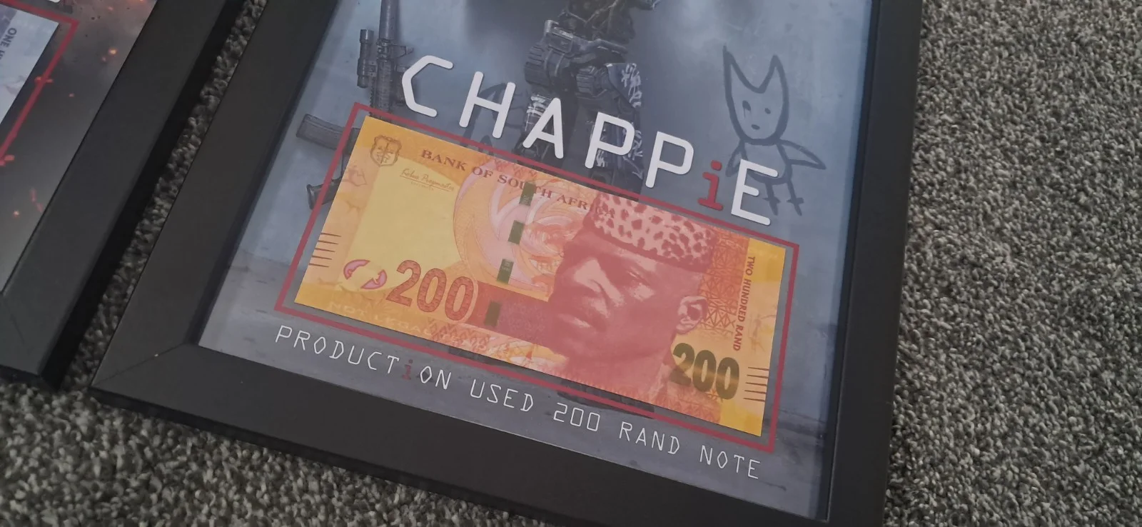 Chappie (2015) - Production Used 100 & 200 Rand Money - A4 Display x 2, image 5