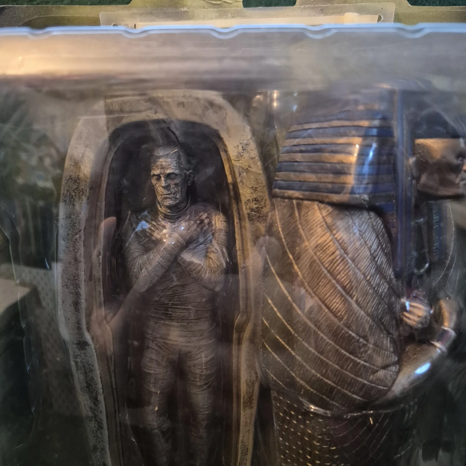 Diamond Select Universal Monsters The Mummy Figure with Sarcophagus 2010 MIB, image 2