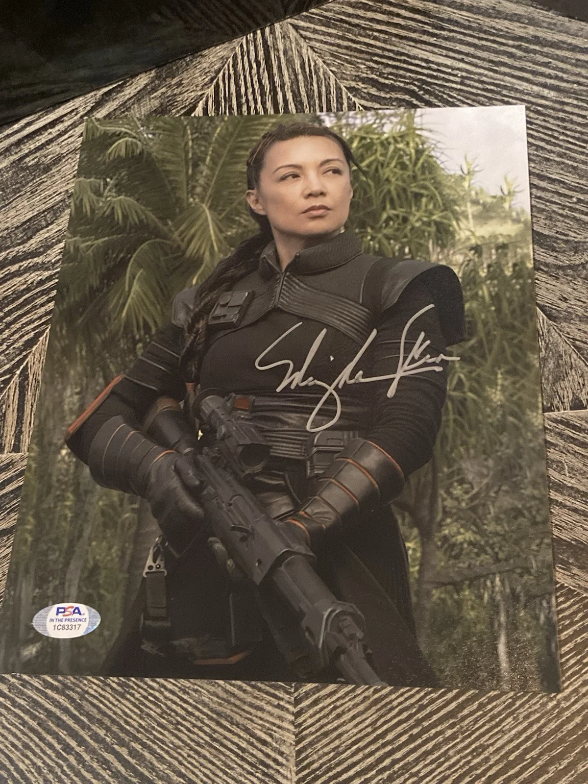Ming-Na Wen — MING-NA WEN Signed Photo 8x10 MANDALORIAN "Fennec Shand" PSA CERTIFIED