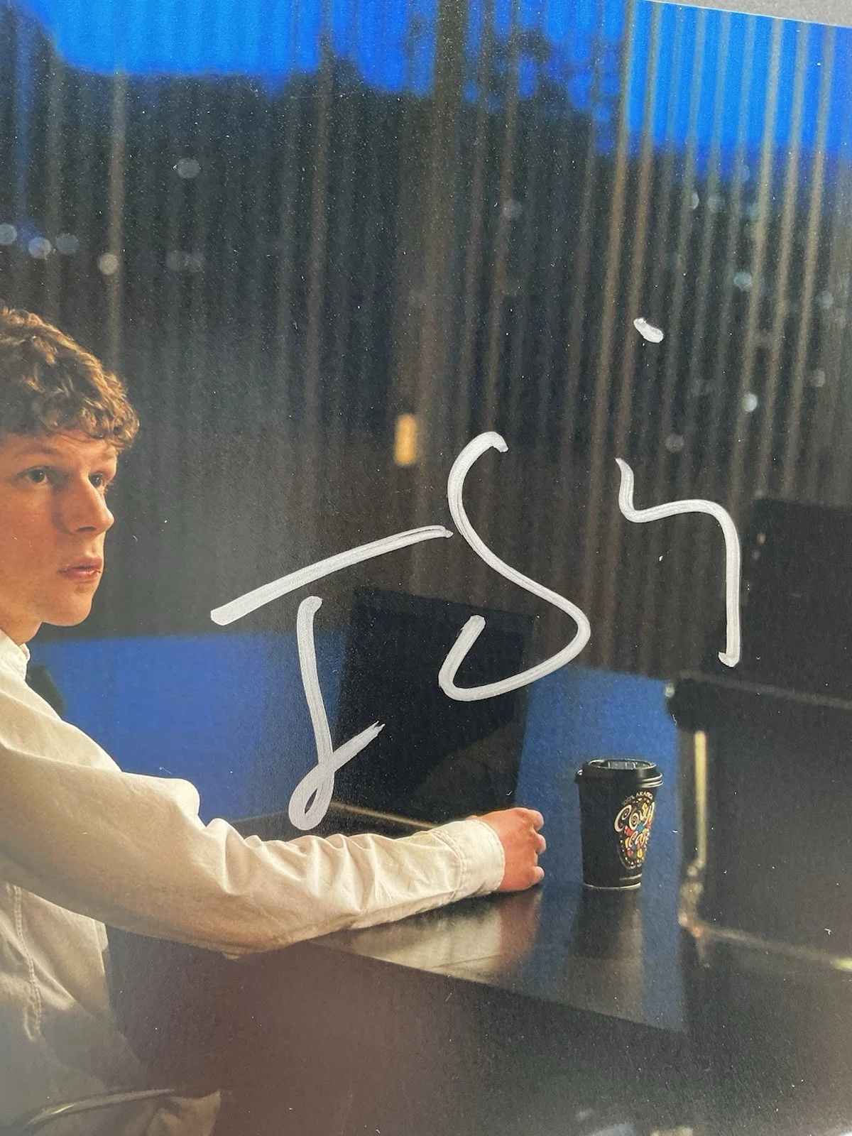 Jesse Eisenberg — Jesse Eisenberg signed photo Social Network Signed 8x10 ACOA Eisenberg autograph, изображение 2