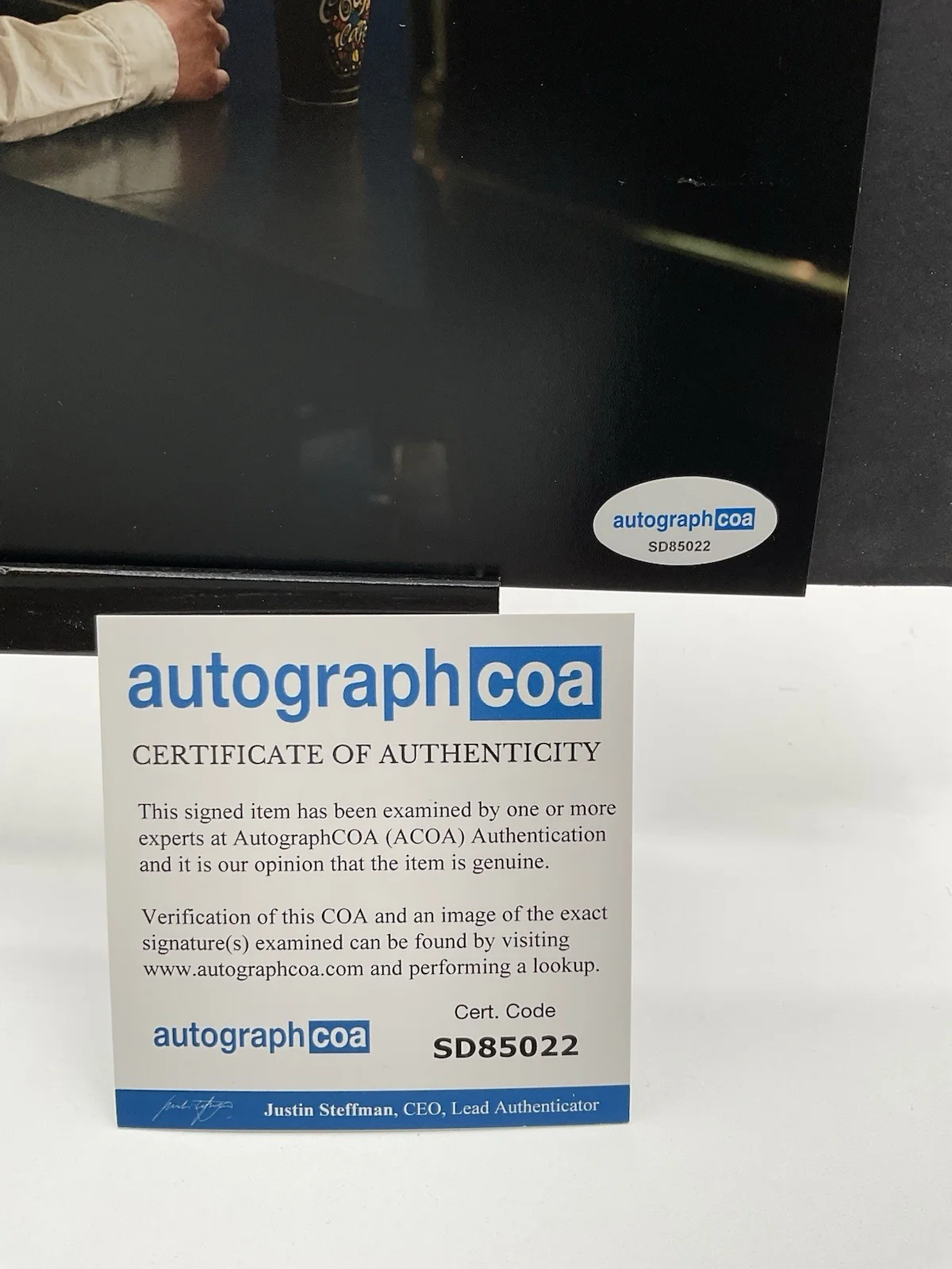 Jesse Eisenberg — Jesse Eisenberg signed photo Social Network Signed 8x10 ACOA Eisenberg autograph, изображение 3