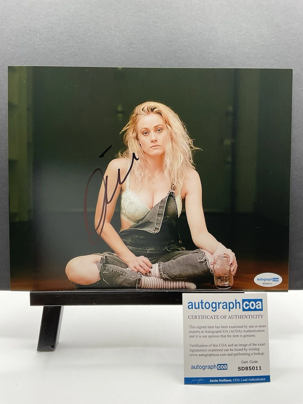 Olivia Taylor Dudley — Olivia Taylor Dudley signed 8x10 ‘The Magicians’ Signed 8x10 Photo ACOA auto