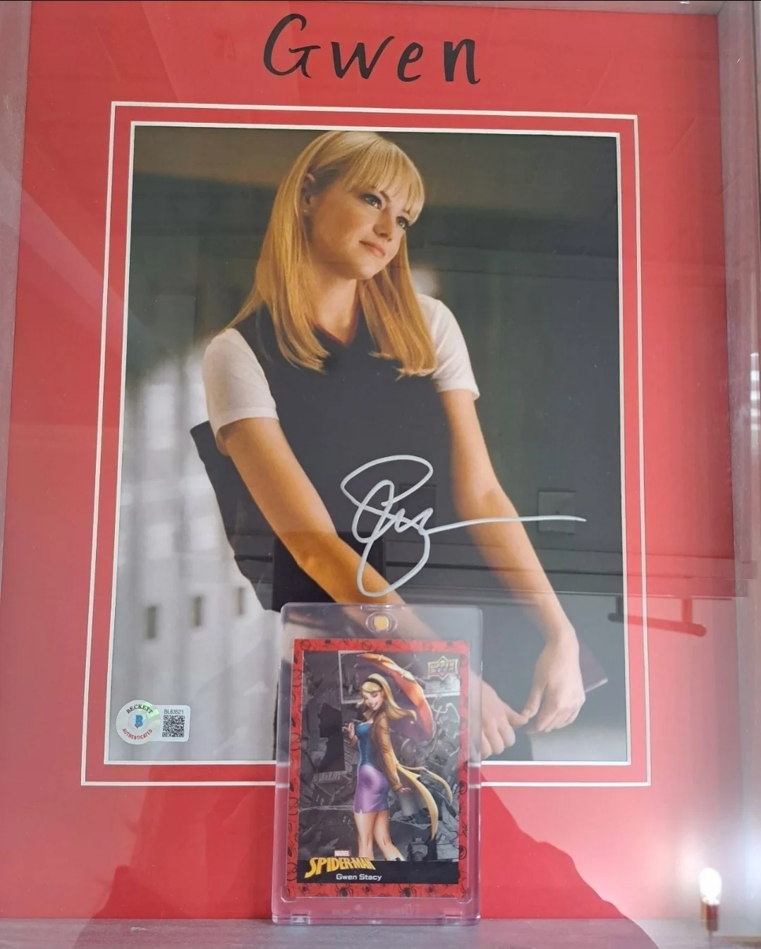 EMMA STONE as GWEN STACY Signed Shadowbox Framed UD Spider-Man Card Beckett BAS, изображение 4