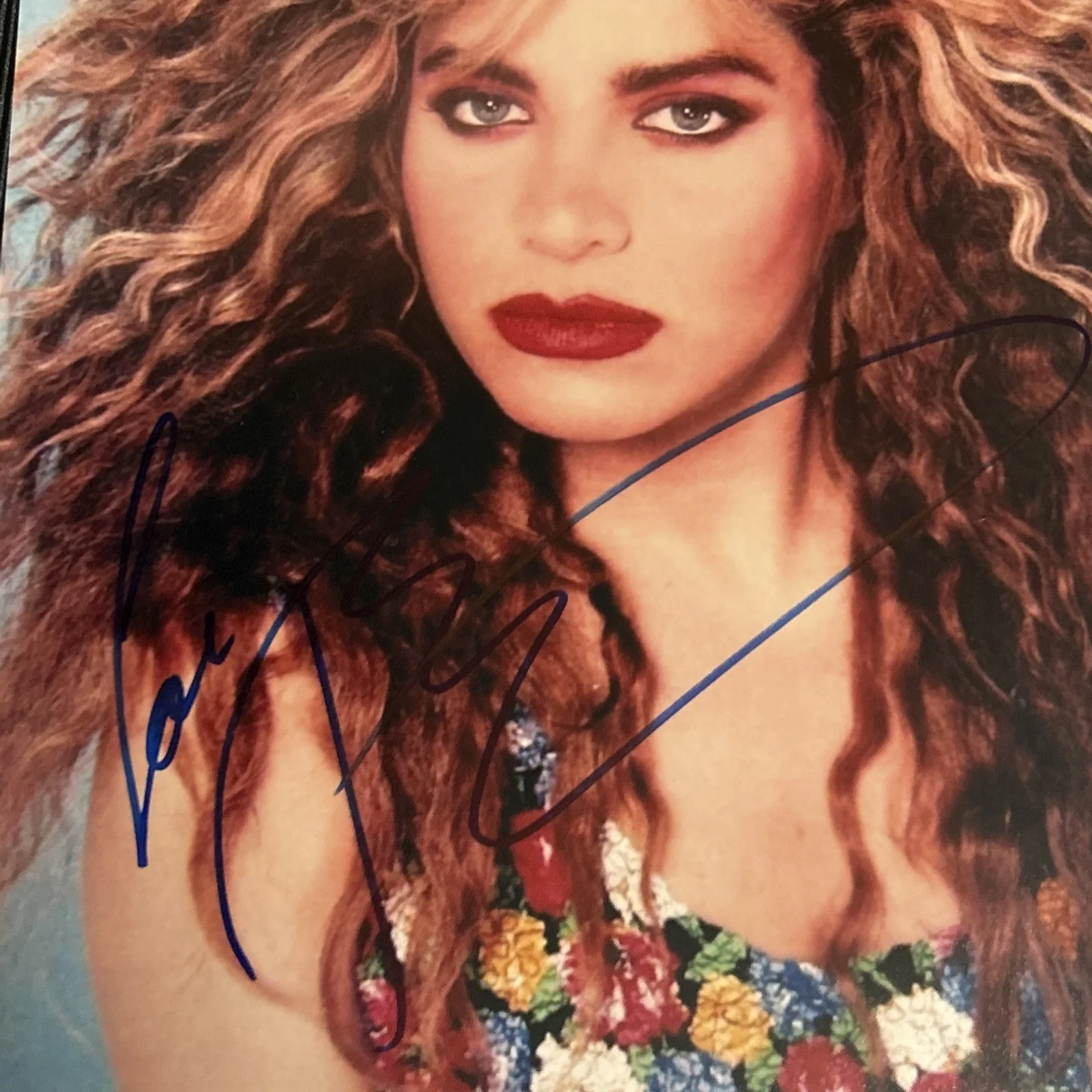 TAYLOR DAYNE SINGER Signed Autographed 8x10 Photo AUTHENTIC D, image 3