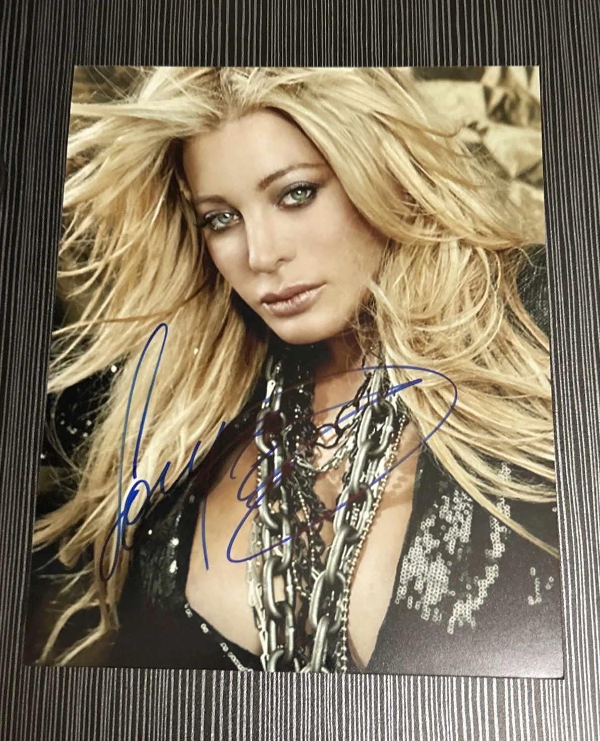 TAYLOR DAYNE SINGER Signed Autographed 8x10 Photo AUTHENTIC C, image 2
