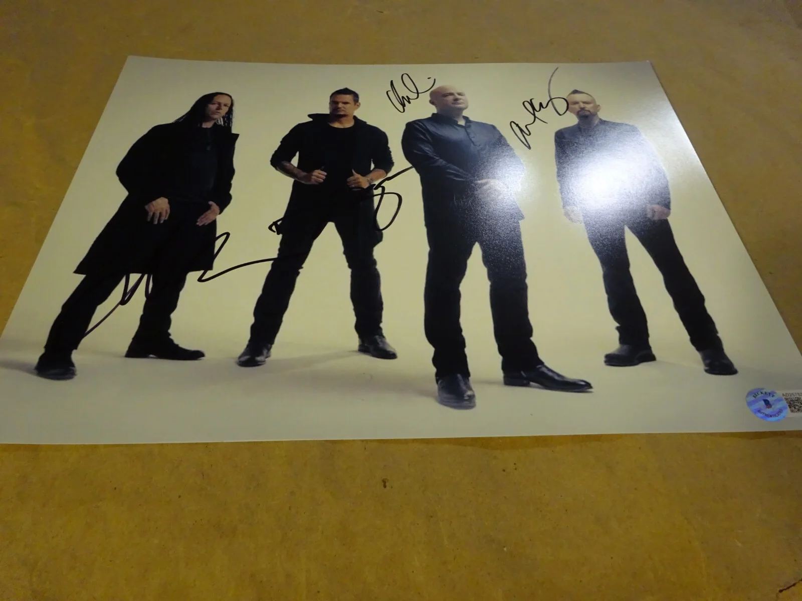 Autographed Disturbed 11"x14" Photo Signed By 4 Complete Beckett COA LOA Draiman, изображение 3