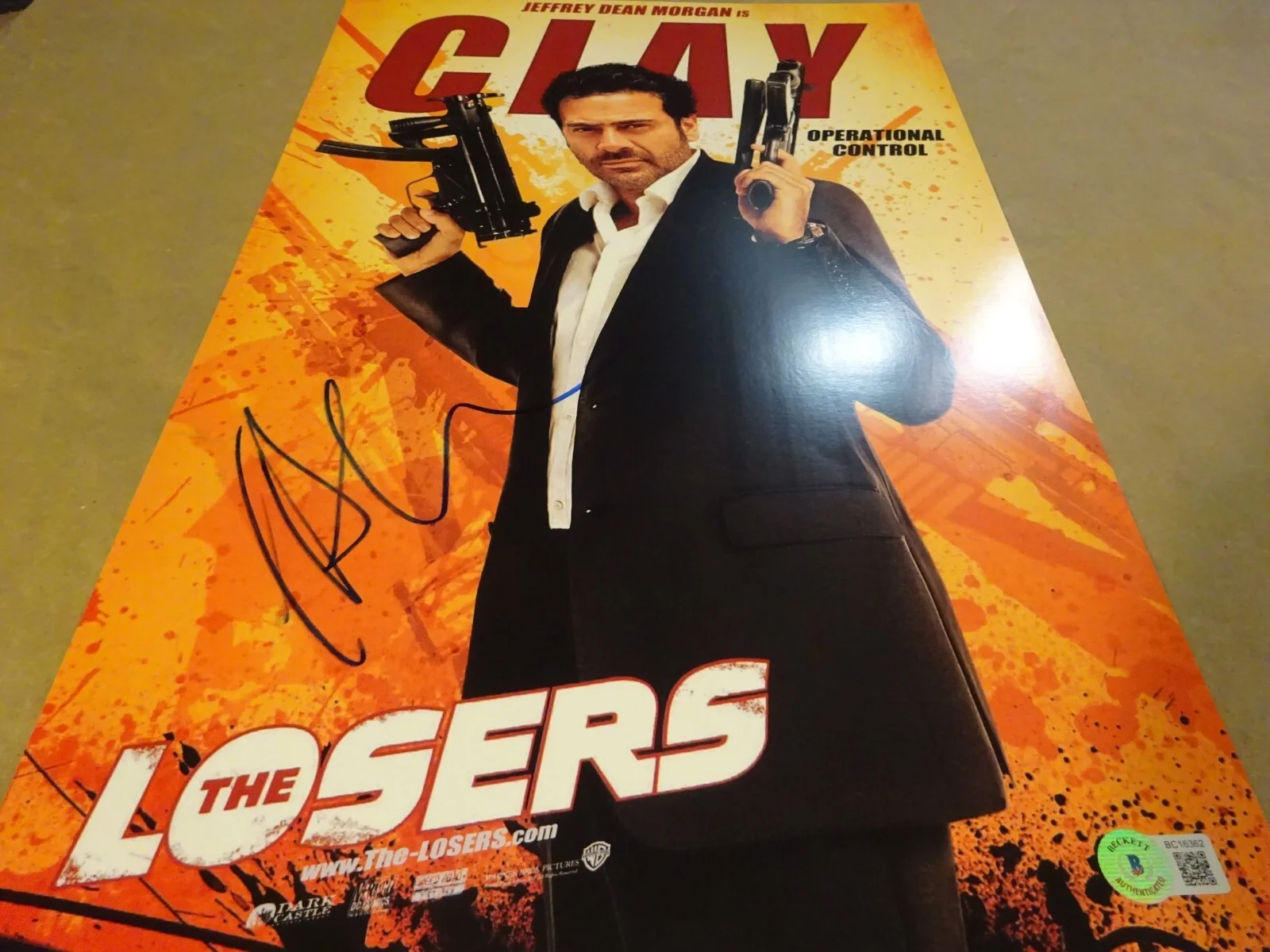 Jeffrey Dean Morgan — Signed Jeffrey Dean Morgan Autographed 11"x17" The Losers Photo Beckett BAS COA, изображение 3