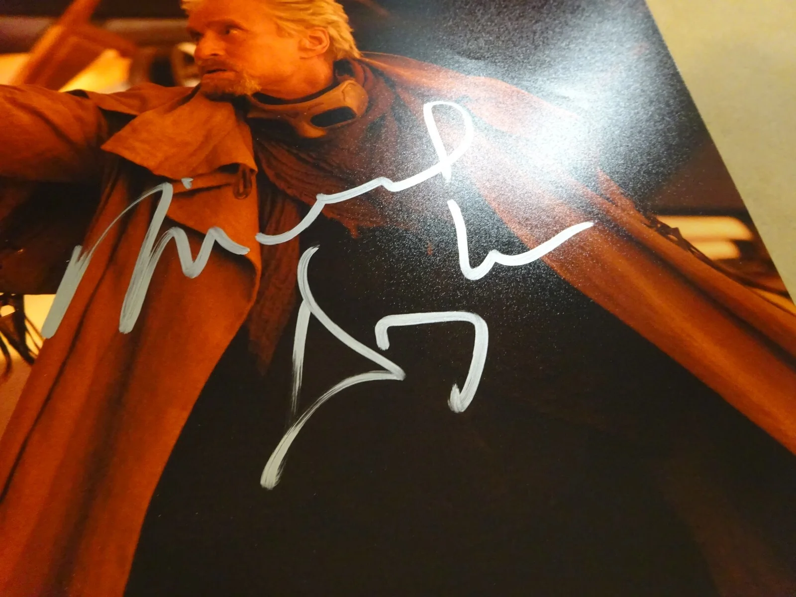 Michael Douglas — Signed Michael Douglas Autographed 11"x14" Photo Ant Man & Wasp Beckett BAS COA, изображение 4