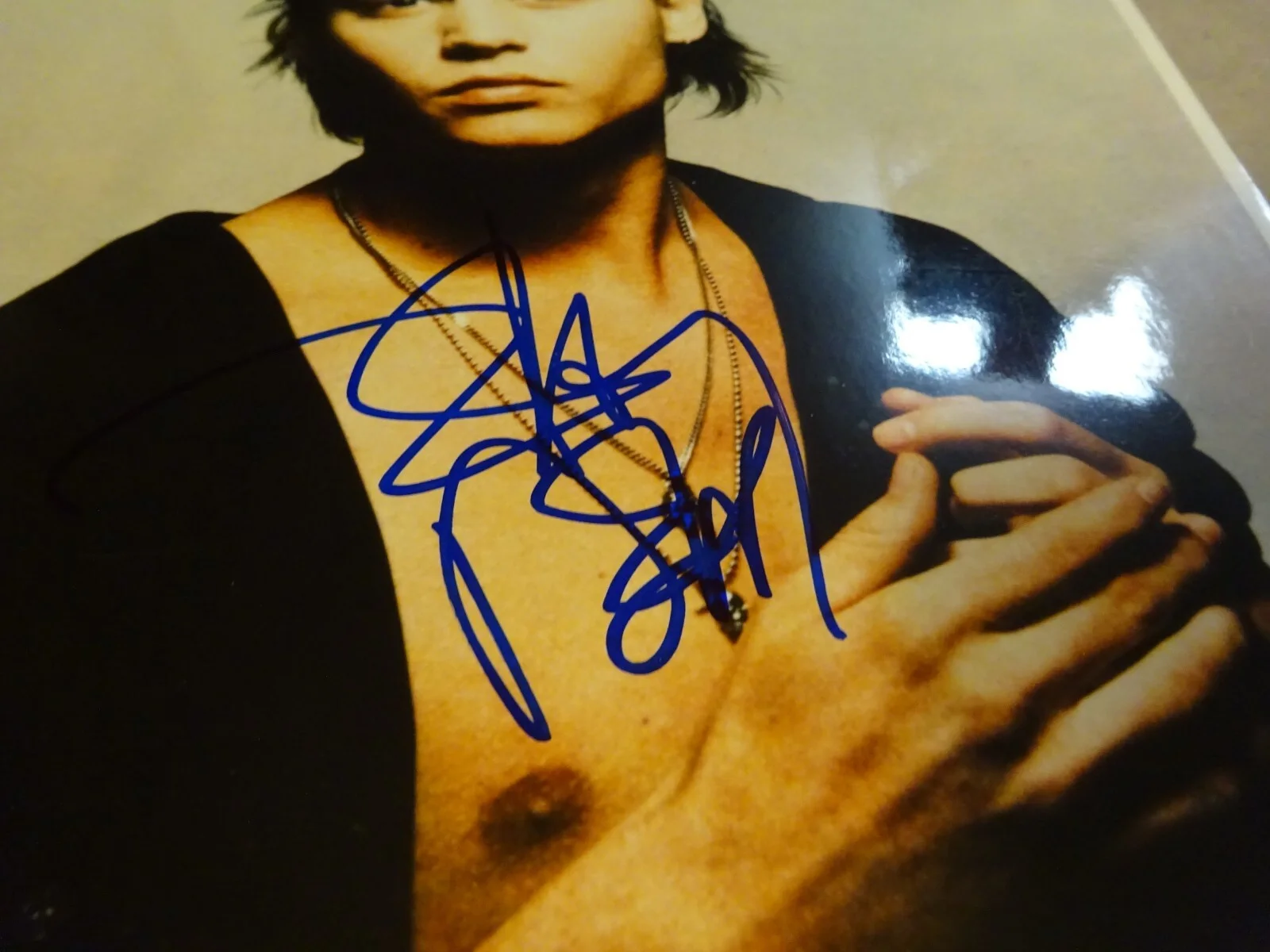 Johnny Depp — Signed Johnny Depp Autographed 8"x10" Photo Headshot Beckett BAS COA, image 4