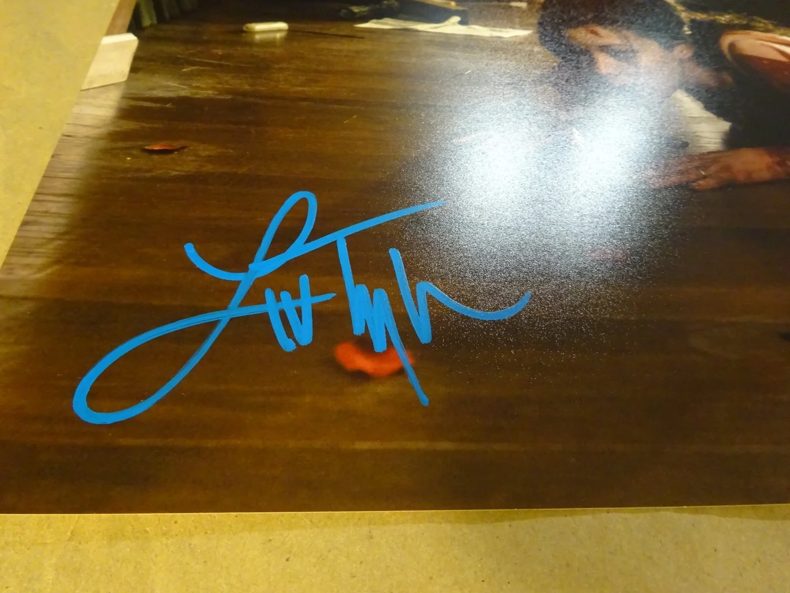 Liv Tyler — Signed Liv Tyler Autographed 11"x14" Photo The Strangers Beckett BAS COA, изображение 4