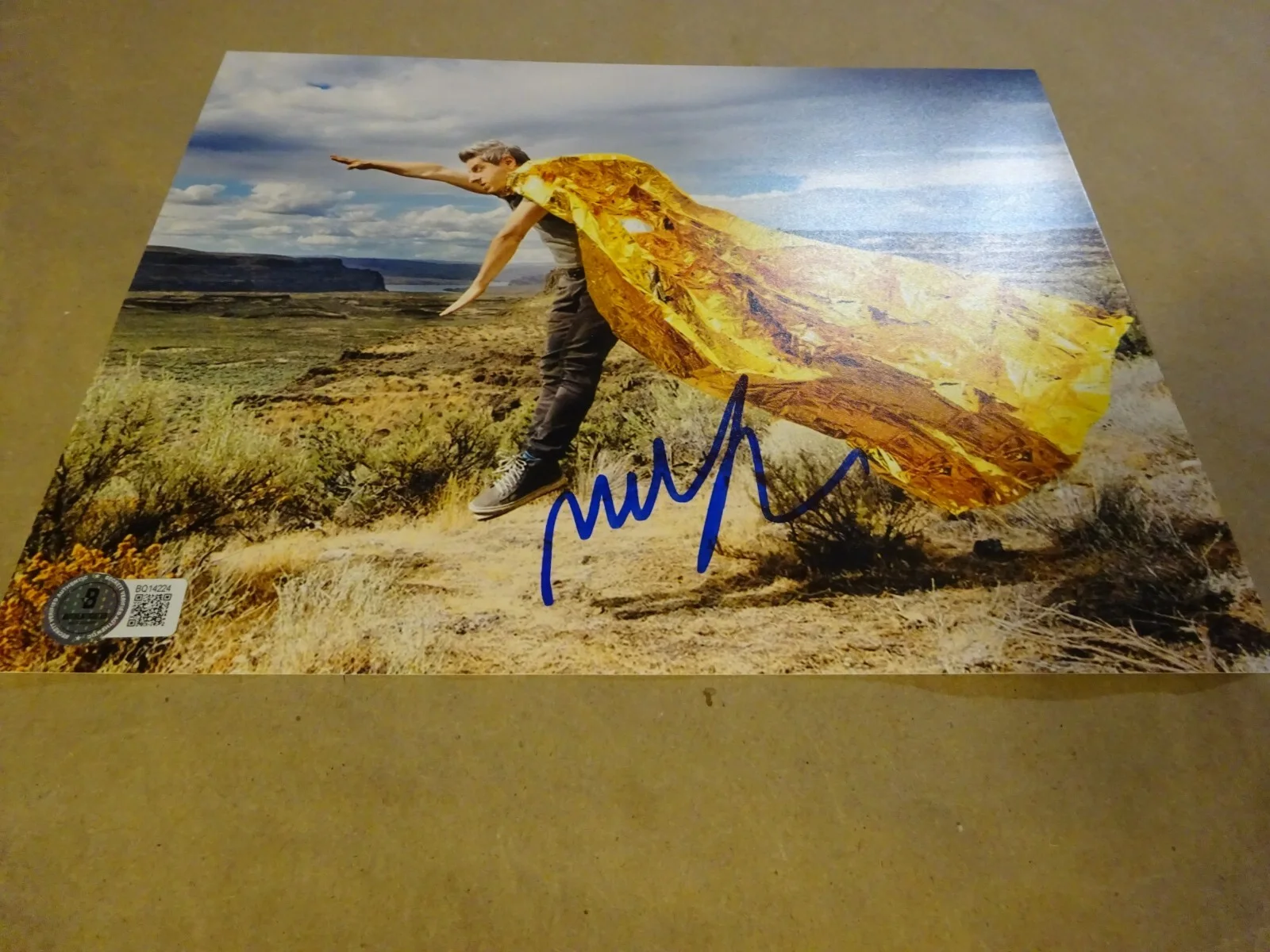 Autographed Mike Gordon Phish Signed 8"x10" Photo Beckett BAS COA, image 2