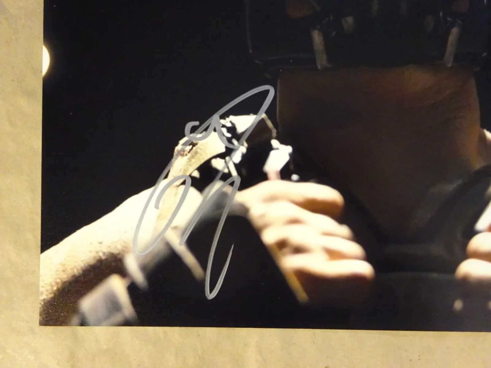 Tom Hardy — Signed Tom Hardy Autographed 11"x14" Photo Bane The Dark Knight Rises BAS COA, изображение 3