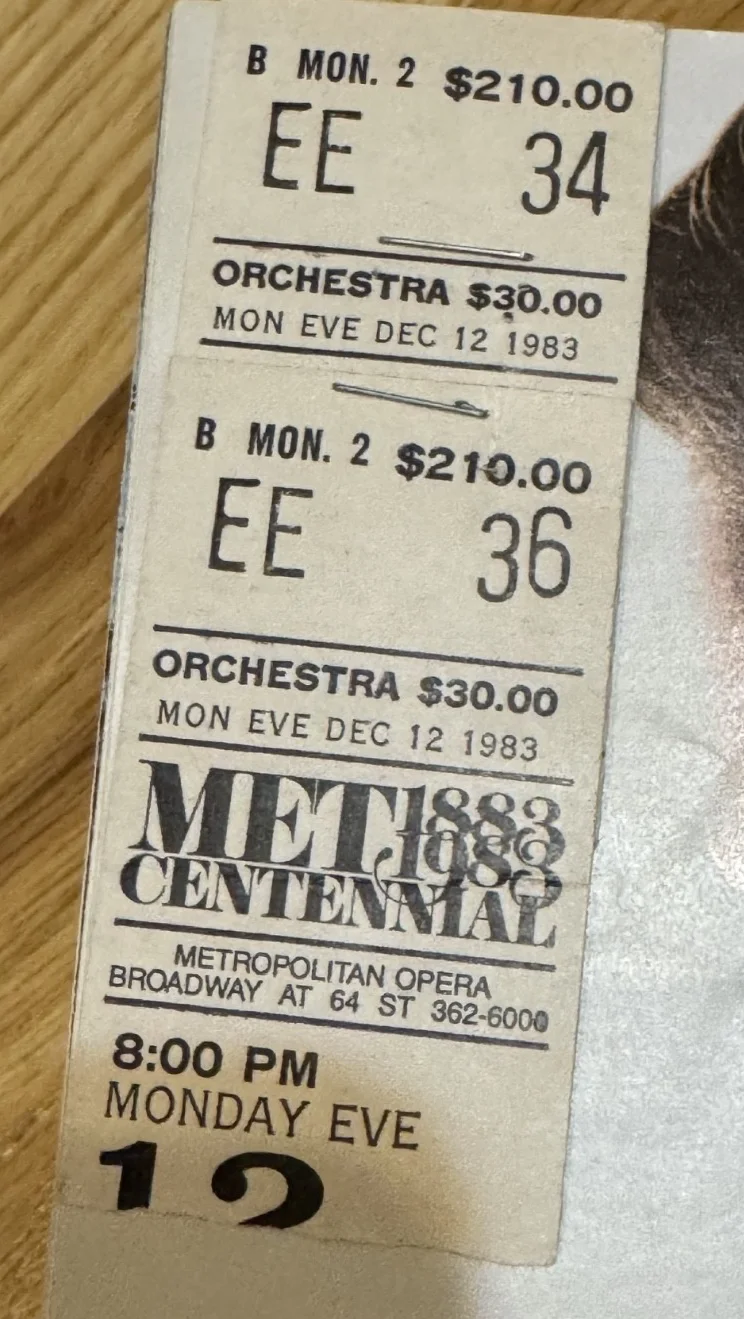 LUCIANO PAVAROTTI Pavarotti In Concert SIGNED Autographed 12/12/83 MET program, изображение 4