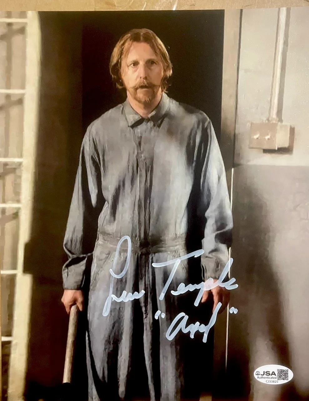 Lew Temple — Lew Temple “Axel” The Walking Dead Signed 8x10 Photo JSA Certified