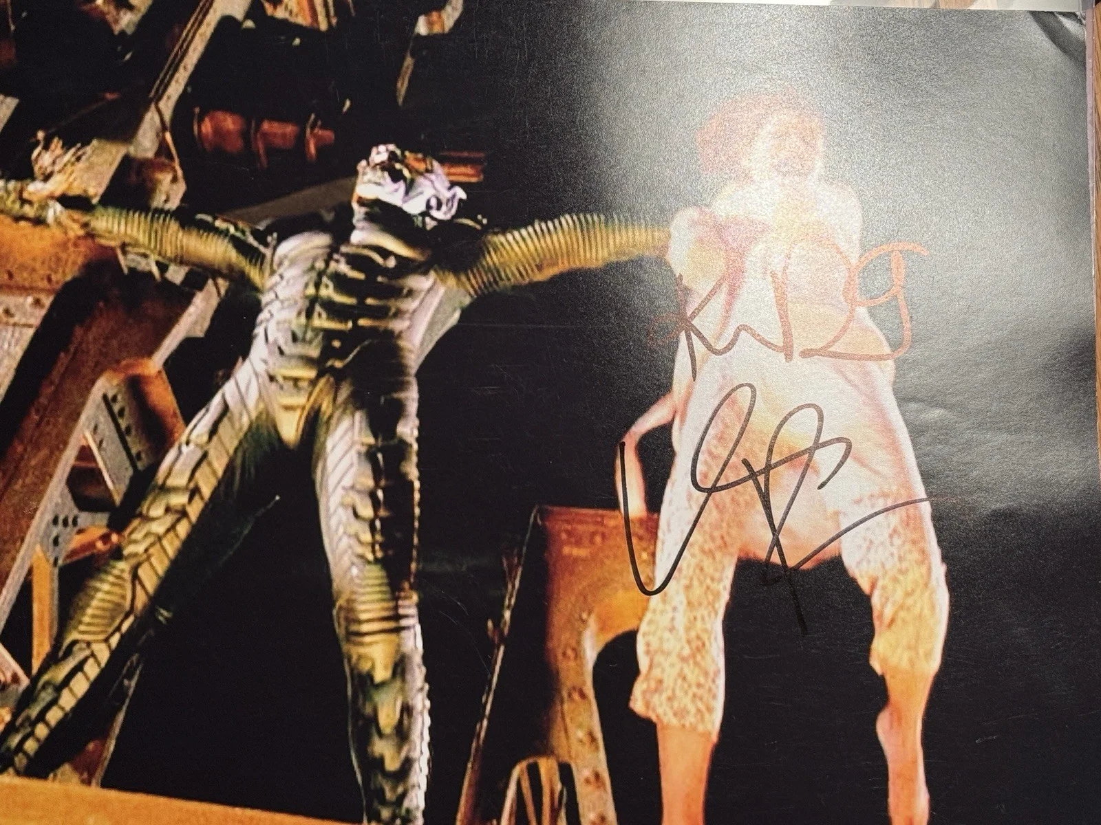 Kirsten Dunst — Kirsten Dunst Willem Dafoe Signed Autographed 11x14 Photo Spider-Man Beckett BAS, изображение 2