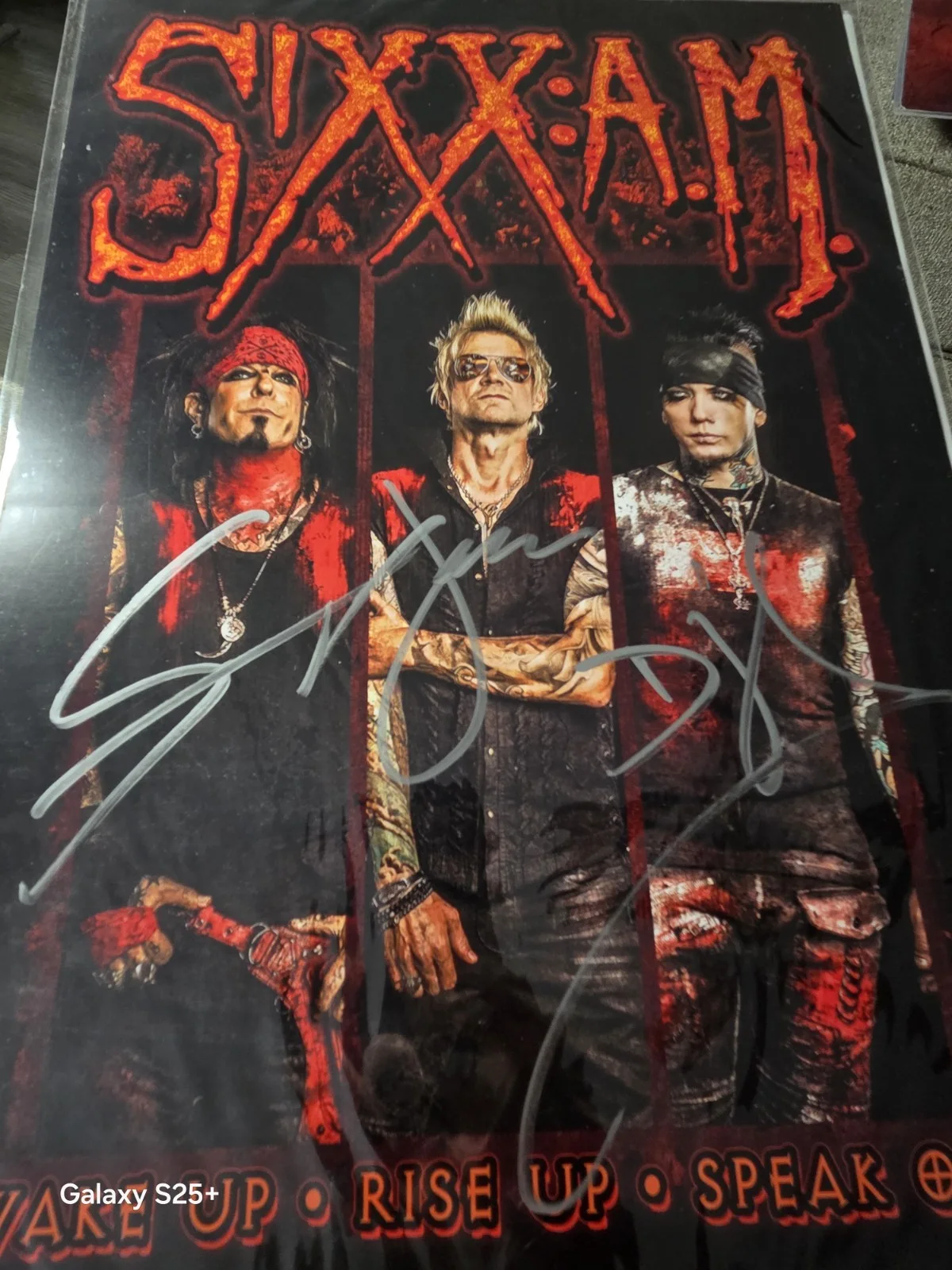 Sixx AM Signed X3 Poster Rock. Motley Crue. Nikki SIXX. DJ ASHBA .GNR, изображение 2