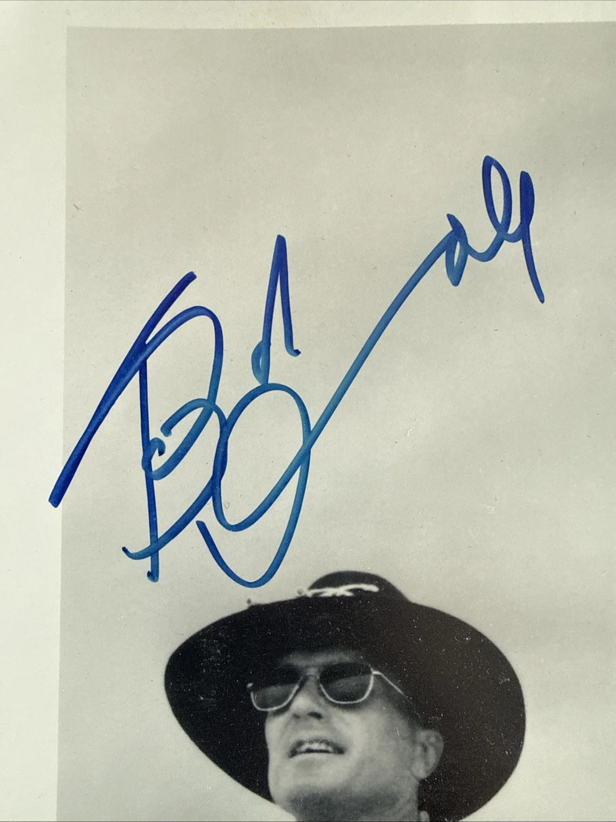 Robert Duvall — Robert Duvall Signed 8"x10" Apocalypse Now Photograph, изображение 2