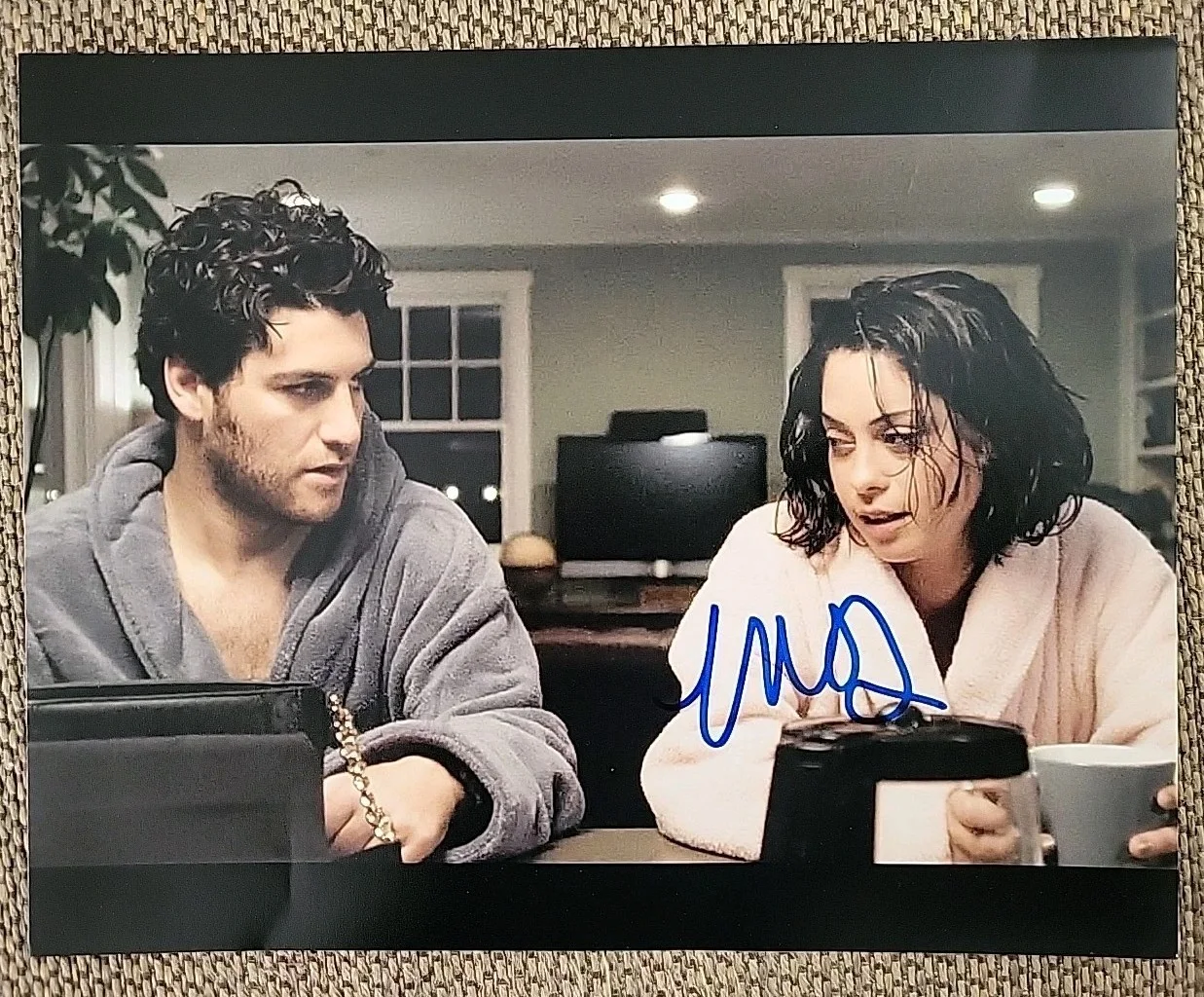 Rosa Salazar — Rosa Salazar Maze Runner 8 x 10 photo signed autographed with COA