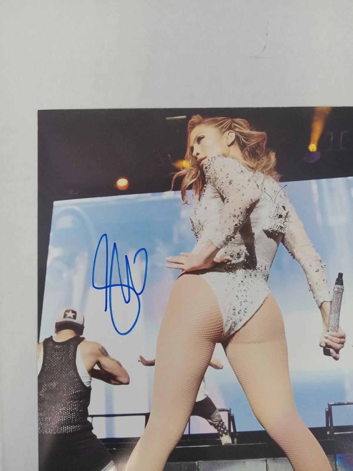 Jennifer Lopez autographed 8x10 photo with COA, image 2
