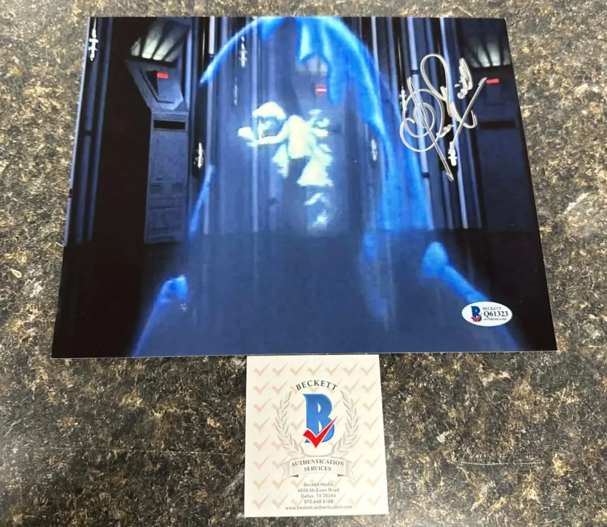 Clive Revill — CLIVE REVILL SIGNED AUTOGRAPHED 8x10 EMPEROR PALPATINE PHOTO W/ BECKETT C.O.A
