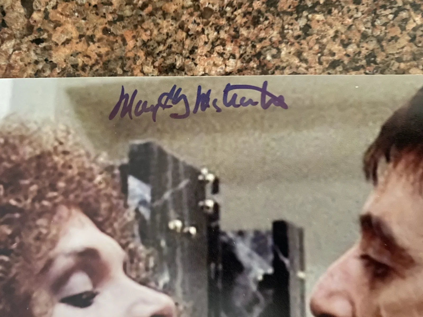 Mary Elizabeth Mastrantonio signed 8x10 Scarface 8x10 PSA, изображение 2