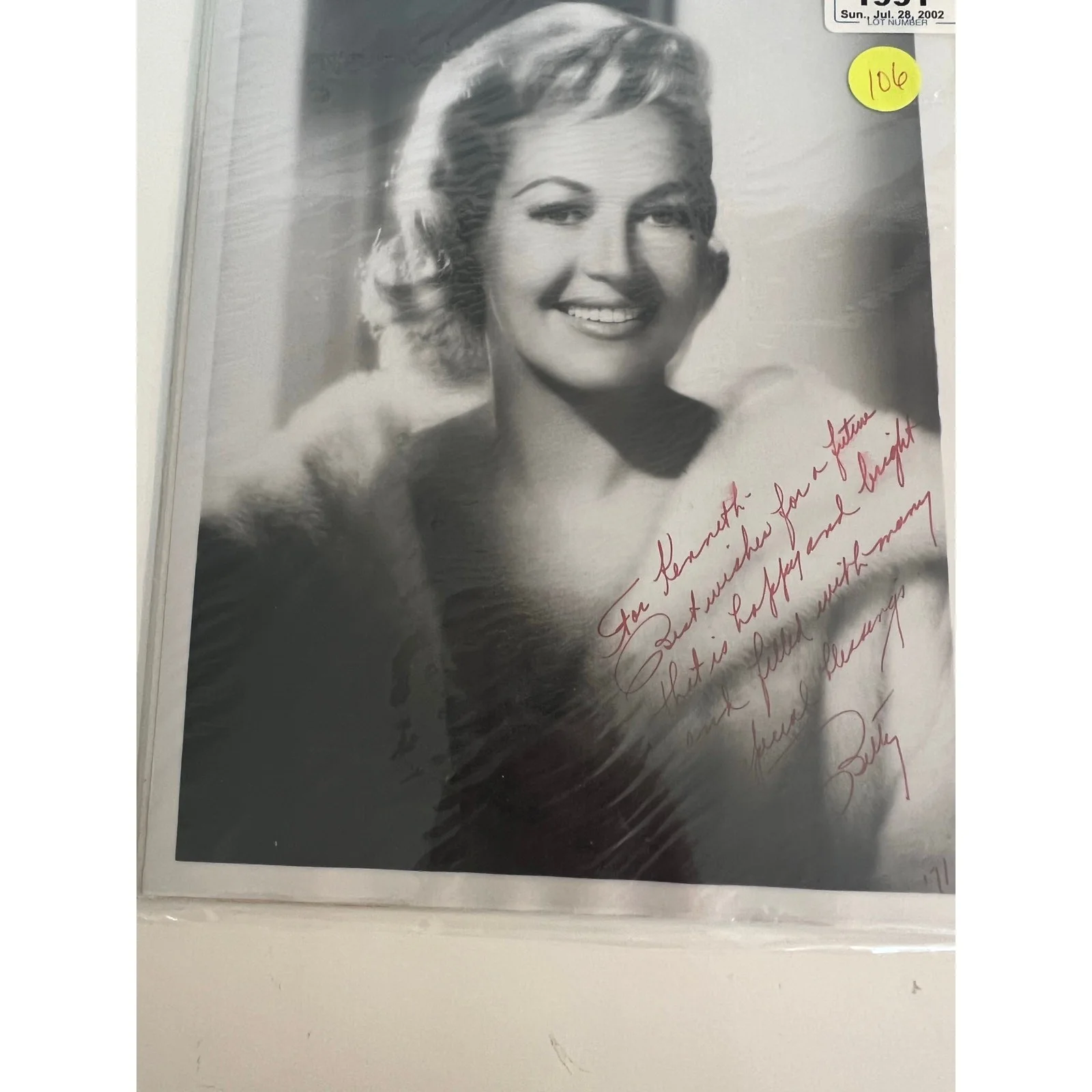 Signed Autographed Photo of Betty Grable w Original Envelope, изображение 2