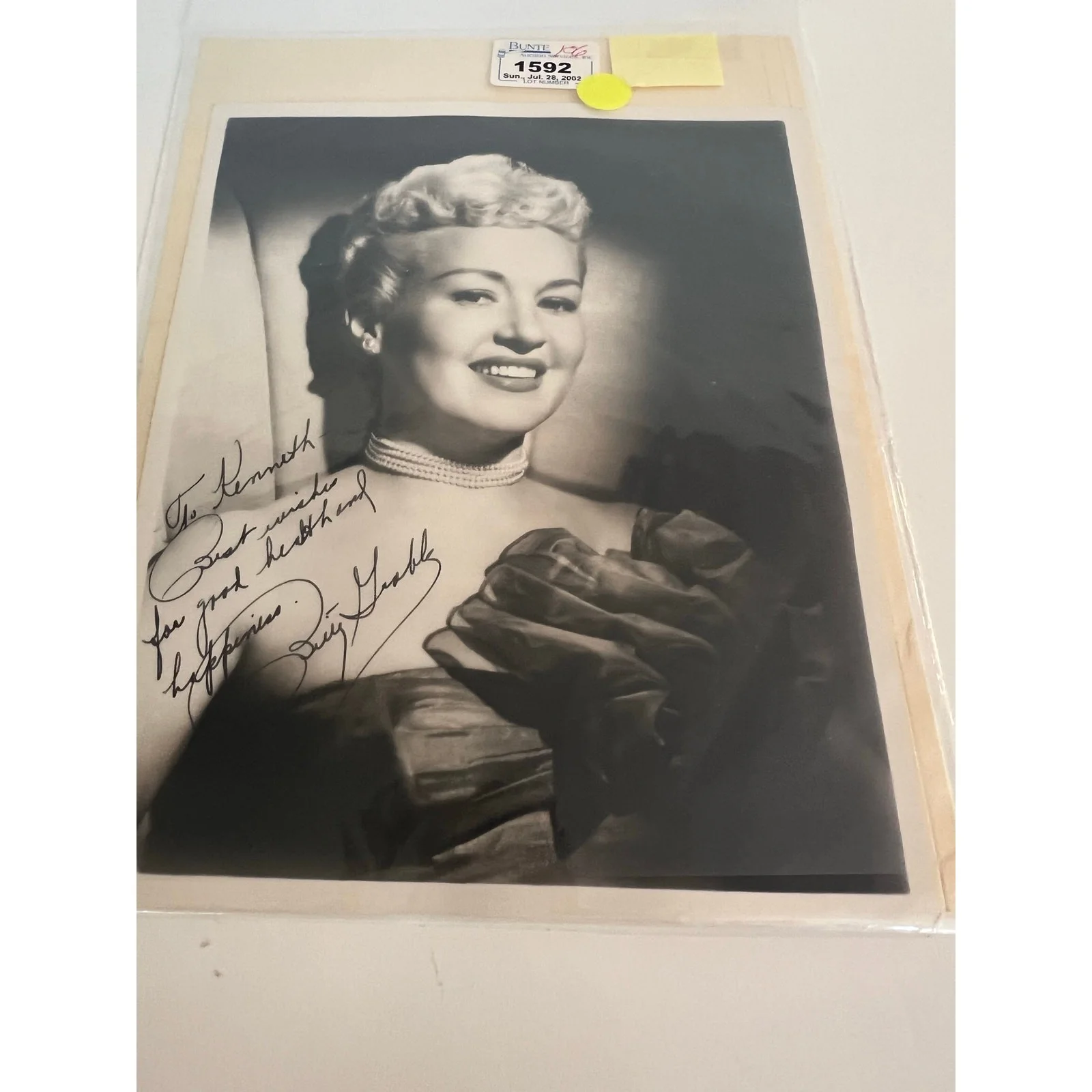 Signed Autographed Photo of Betty Grable Hello Dolly 1965, изображение 3