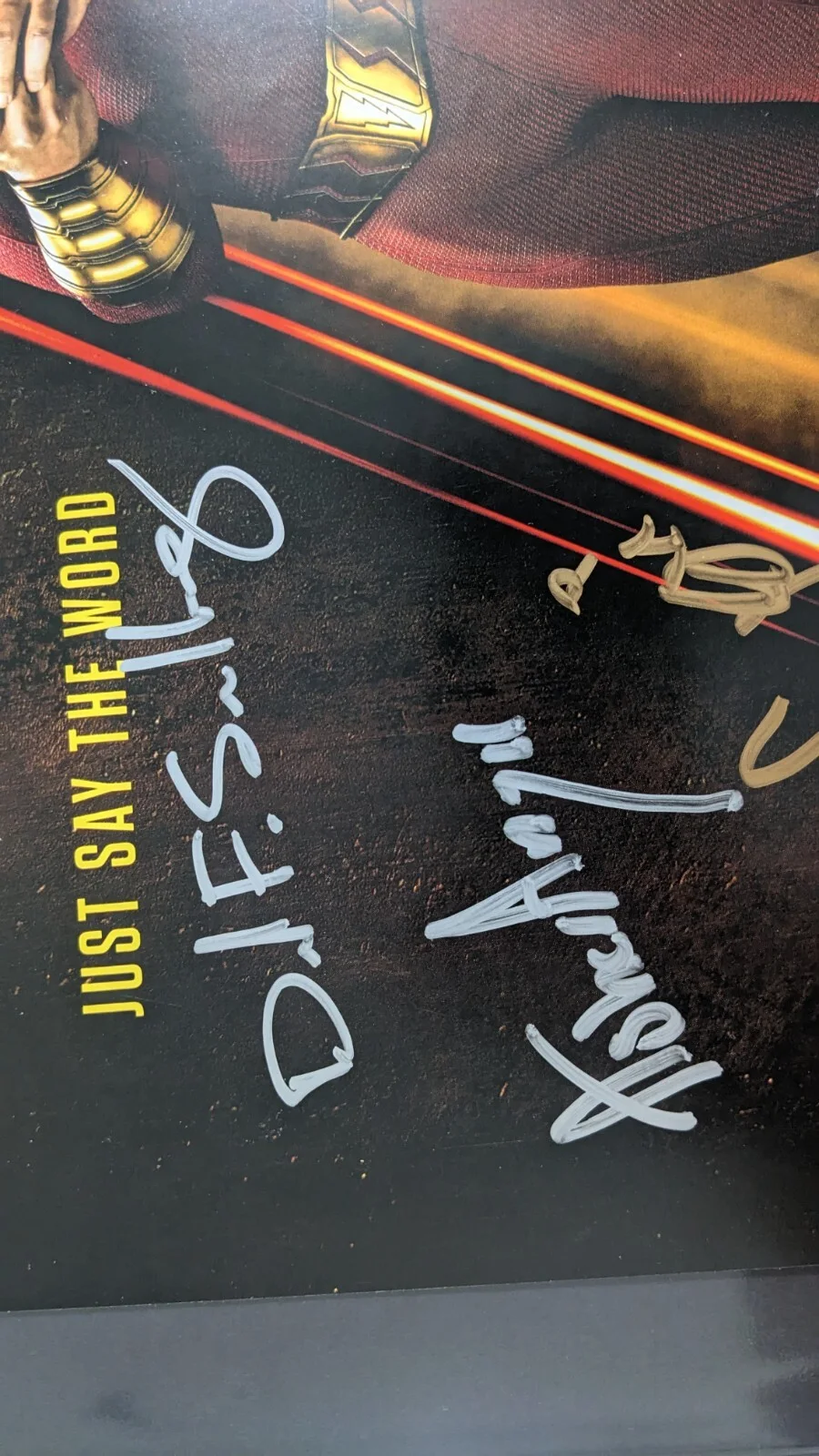 WONDERCON 2019 DC COMICS SHAZAM CAST X5 SIGNED POSTER Zachary Levi Mark Strong, изображение 2