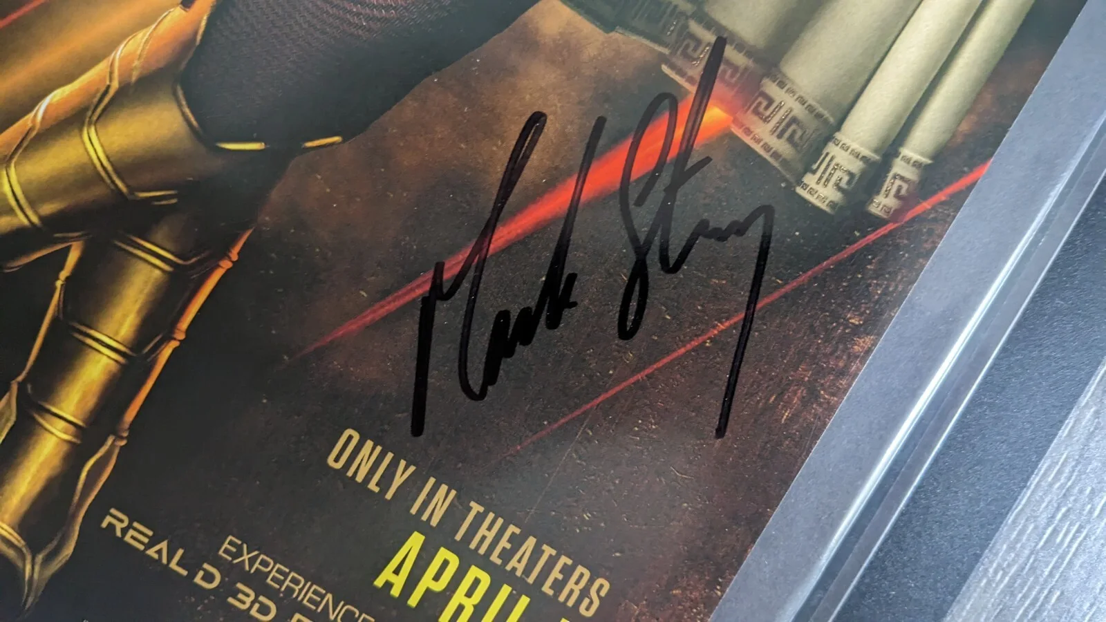 WONDERCON 2019 DC COMICS SHAZAM CAST X5 SIGNED POSTER Zachary Levi Mark Strong, изображение 5