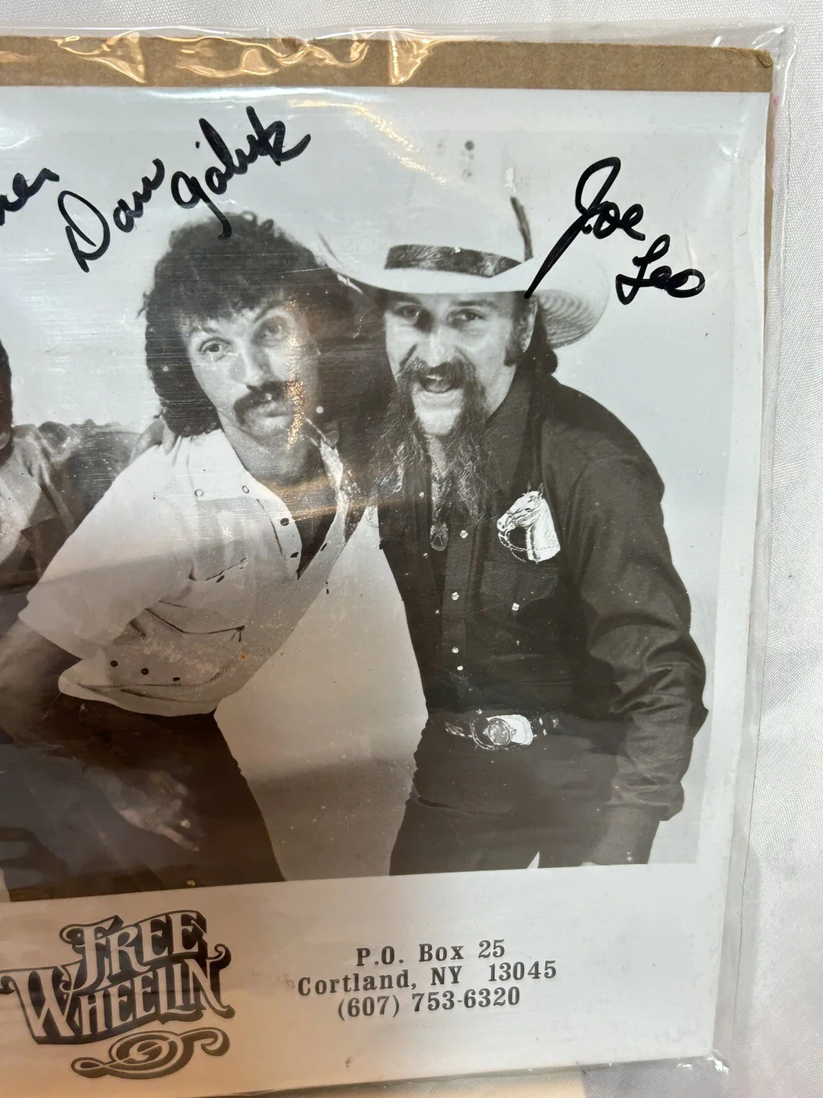 Free Wheelin Rock Group Band Hand Signed 8x 10 Photo, изображение 3