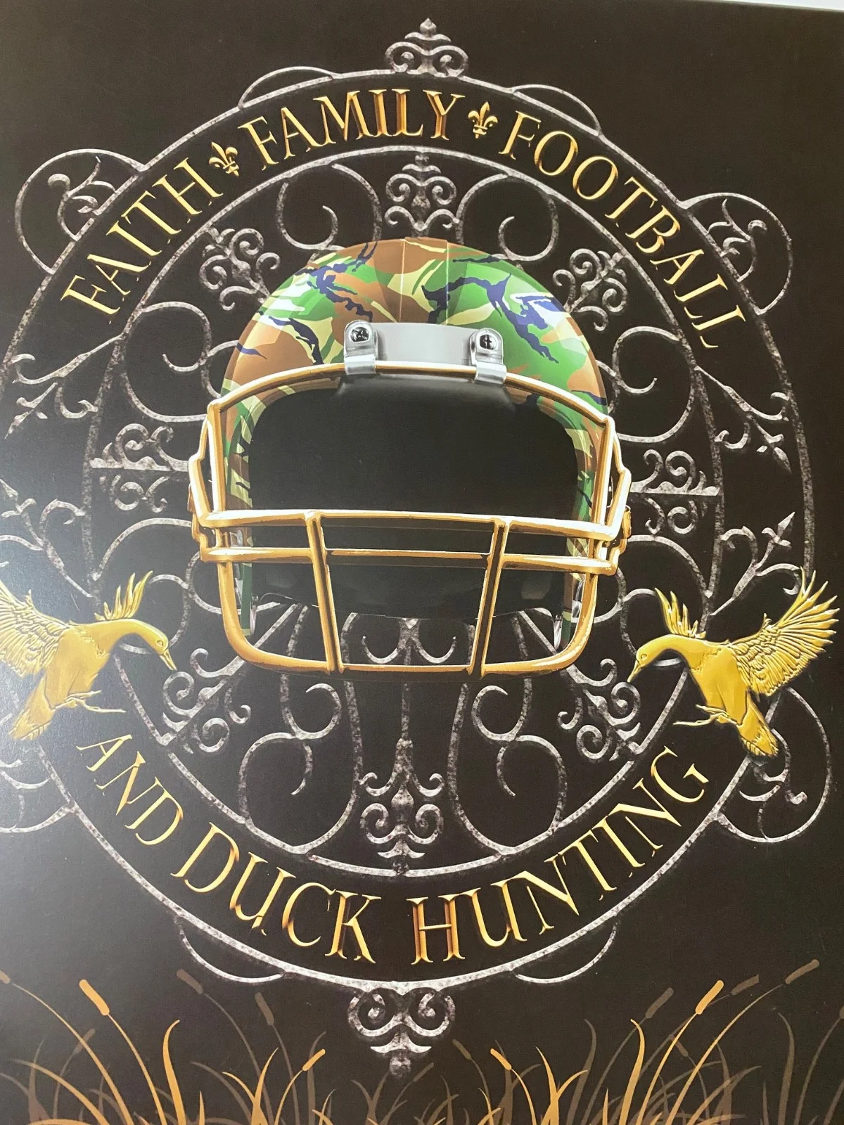 Phil Robertson — WHOLESALE DEALER LOT OF 30 PHIL ROBERTSON SIGNED CAMO FOOTBALL HELMET #/2000, изображение 4