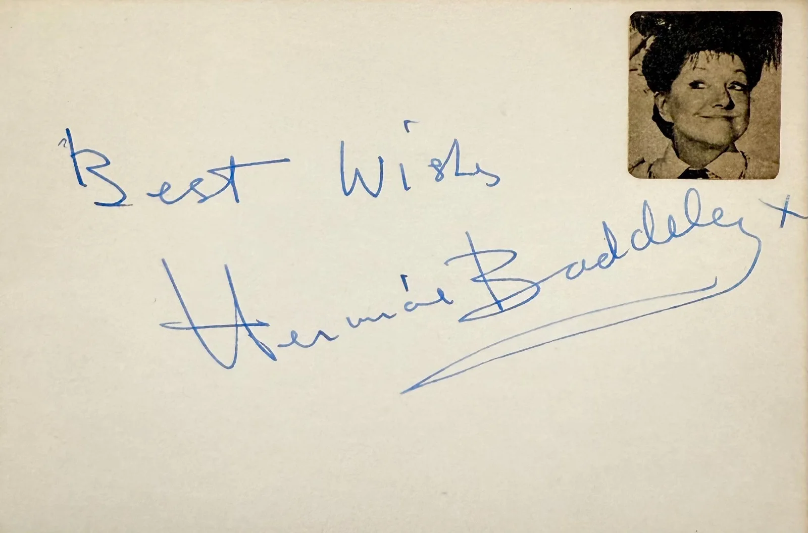 Hermione Gingold — HERMIONE GINGOLD SIGNED Autographed 4"x 6 " INDEX CARD GIGI WINTER of the WITCH, изображение 3