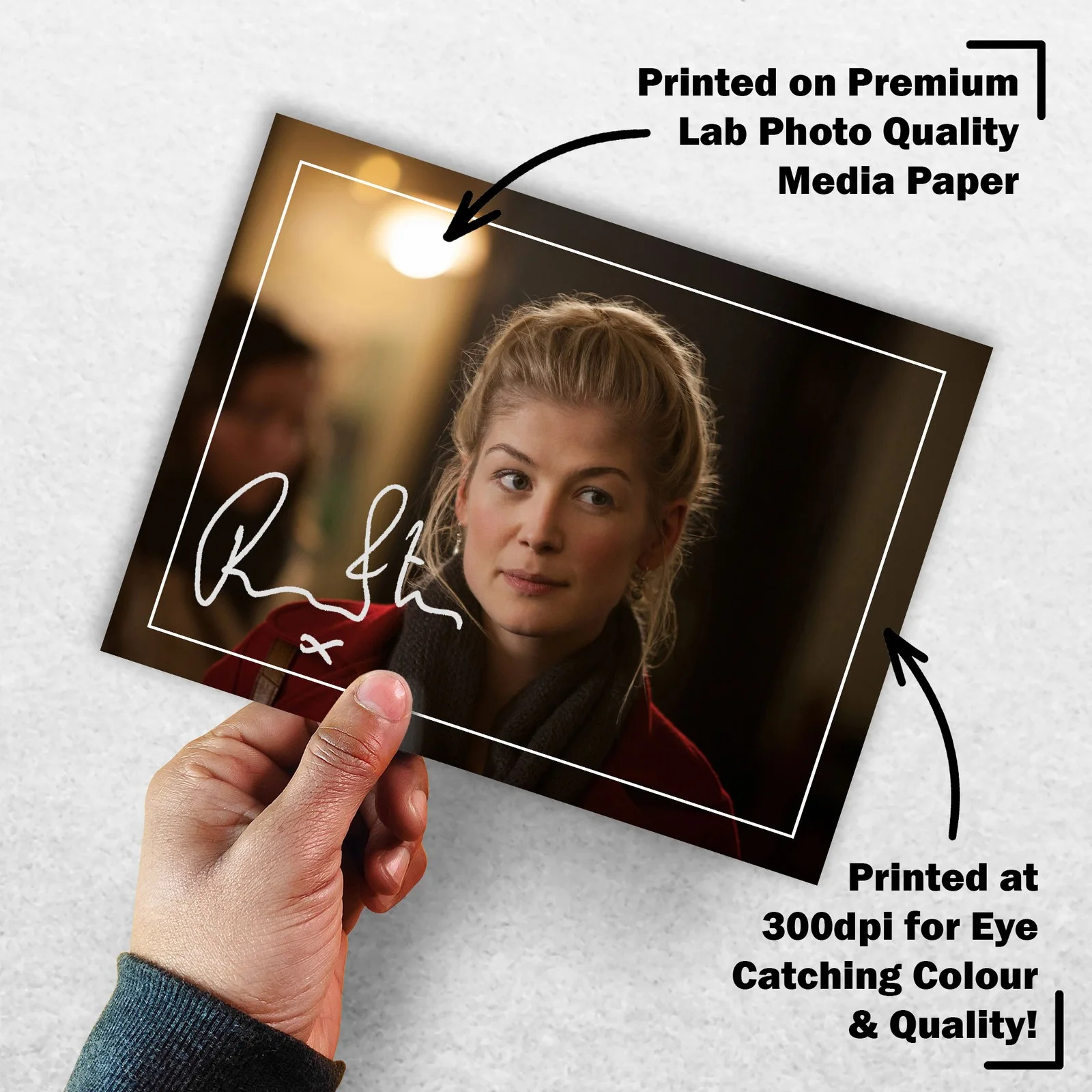Rosamund Pike 8x6 Photo Signed Memorabilia 8x6 Pre Printed Autograph Photo, изображение 3