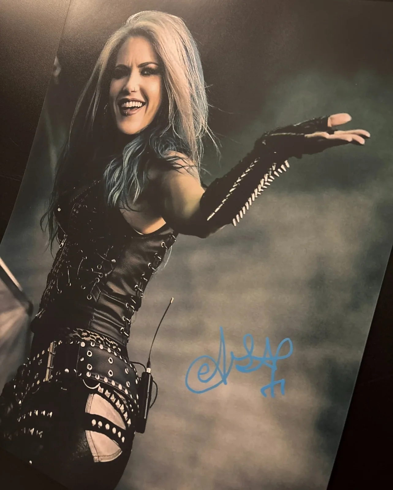 GFA Arch Enemy Singer * ALISSA WHITE-GLUZ * Signed 11x14 Photo PROOF COA, изображение 3