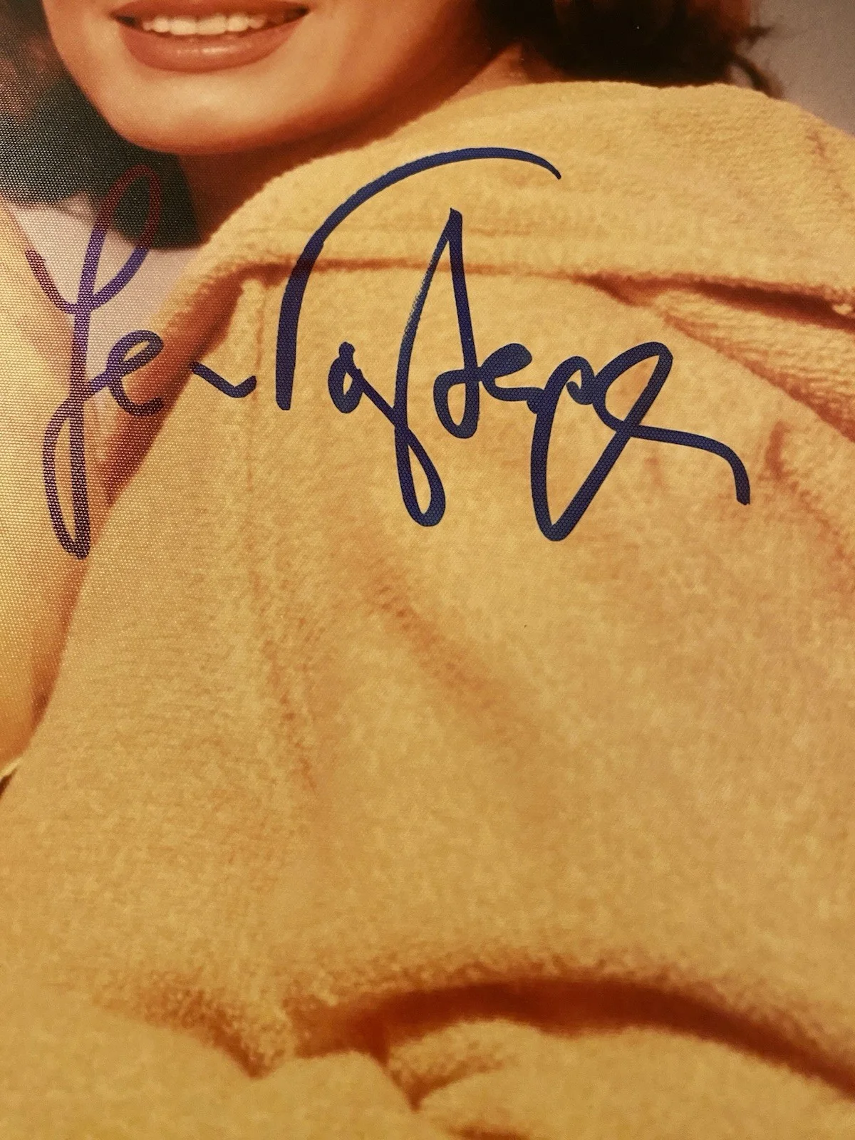 Senta Berger — Senta Berger Signed Autographed Photo With COA Cast A Giant Shadow Major Dundee, image 3