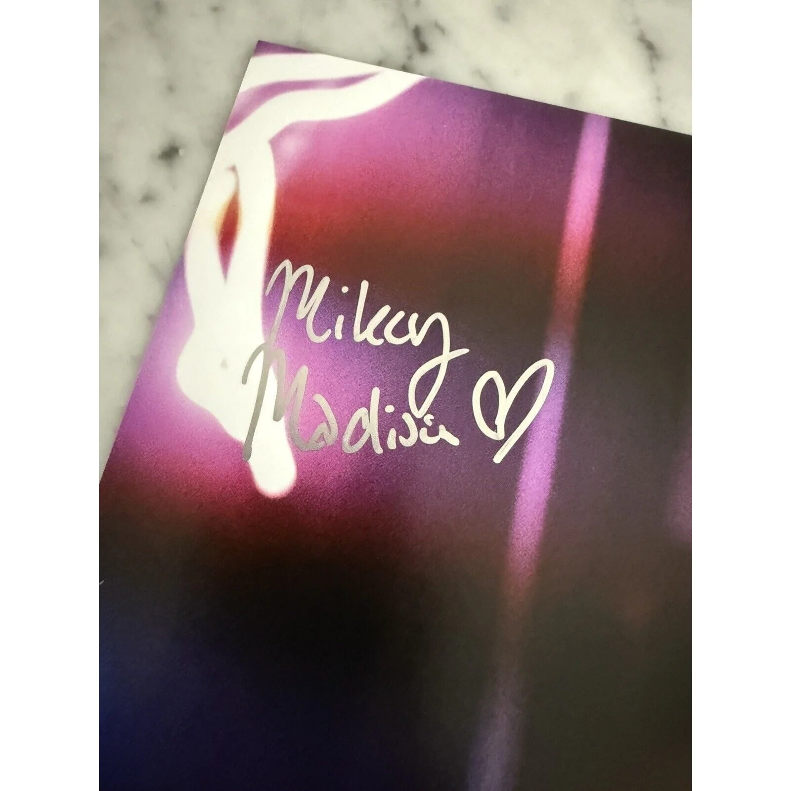 MIKEY MADISON SIGNED 11x14 Photo Scream Authentic Autograph JSA Anora Oscars, image 2