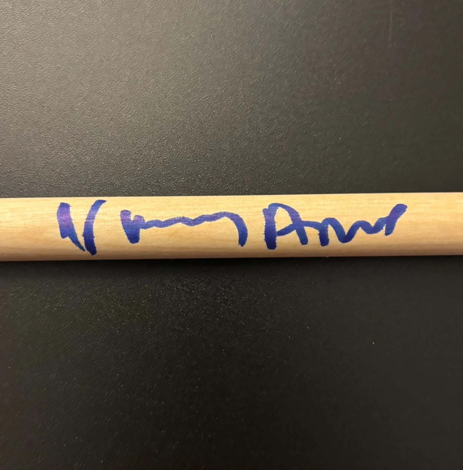 GFA Black Sabbath Drummer * VINNIE APPICE * Signed Drumstick PROOF COA, image 3