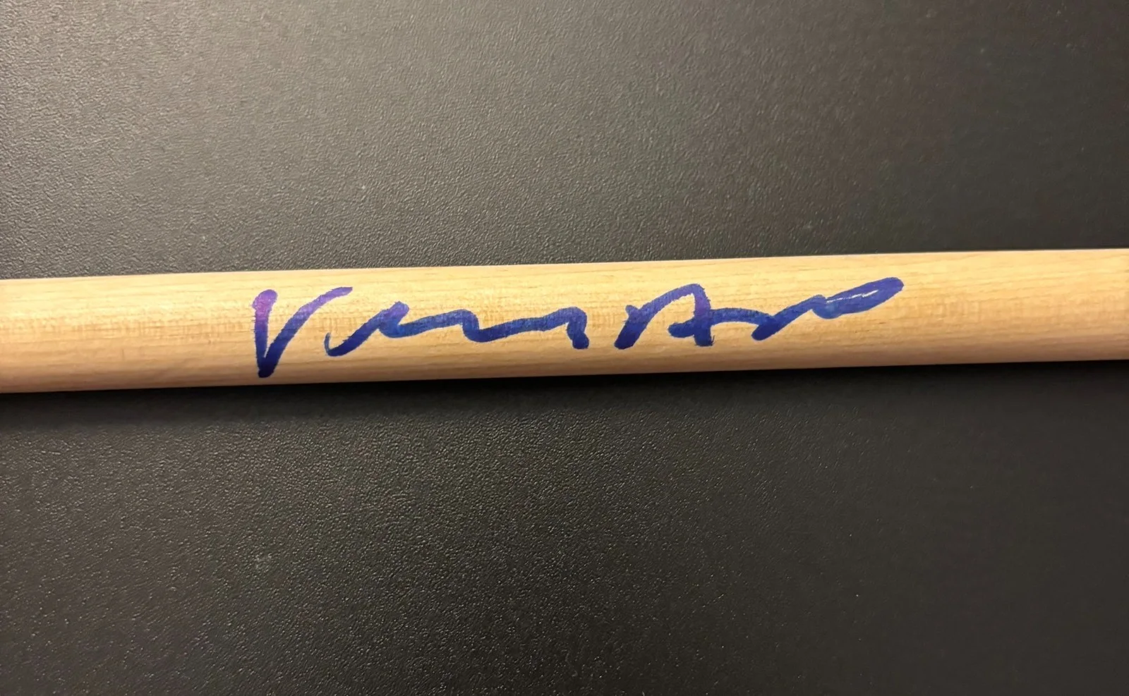 GFA Black Sabbath Drummer * VINNIE APPICE * Signed Drumstick PROOF COA, image 3