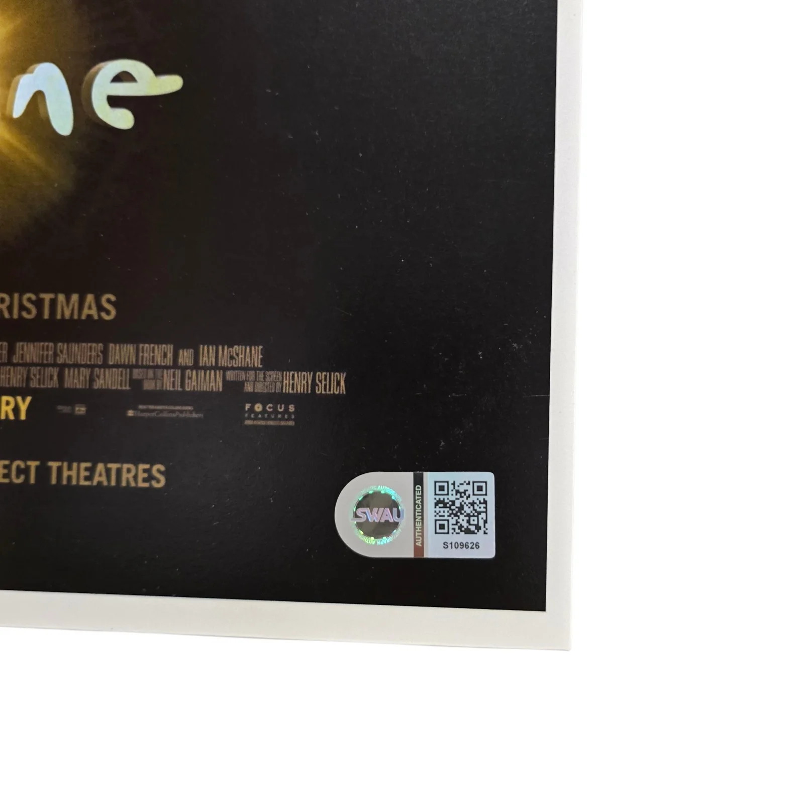 Dakota Fanning — Dakota Fanning Signed 11x17 Poster Coraline SWAU Authenticated RARE, изображение 2