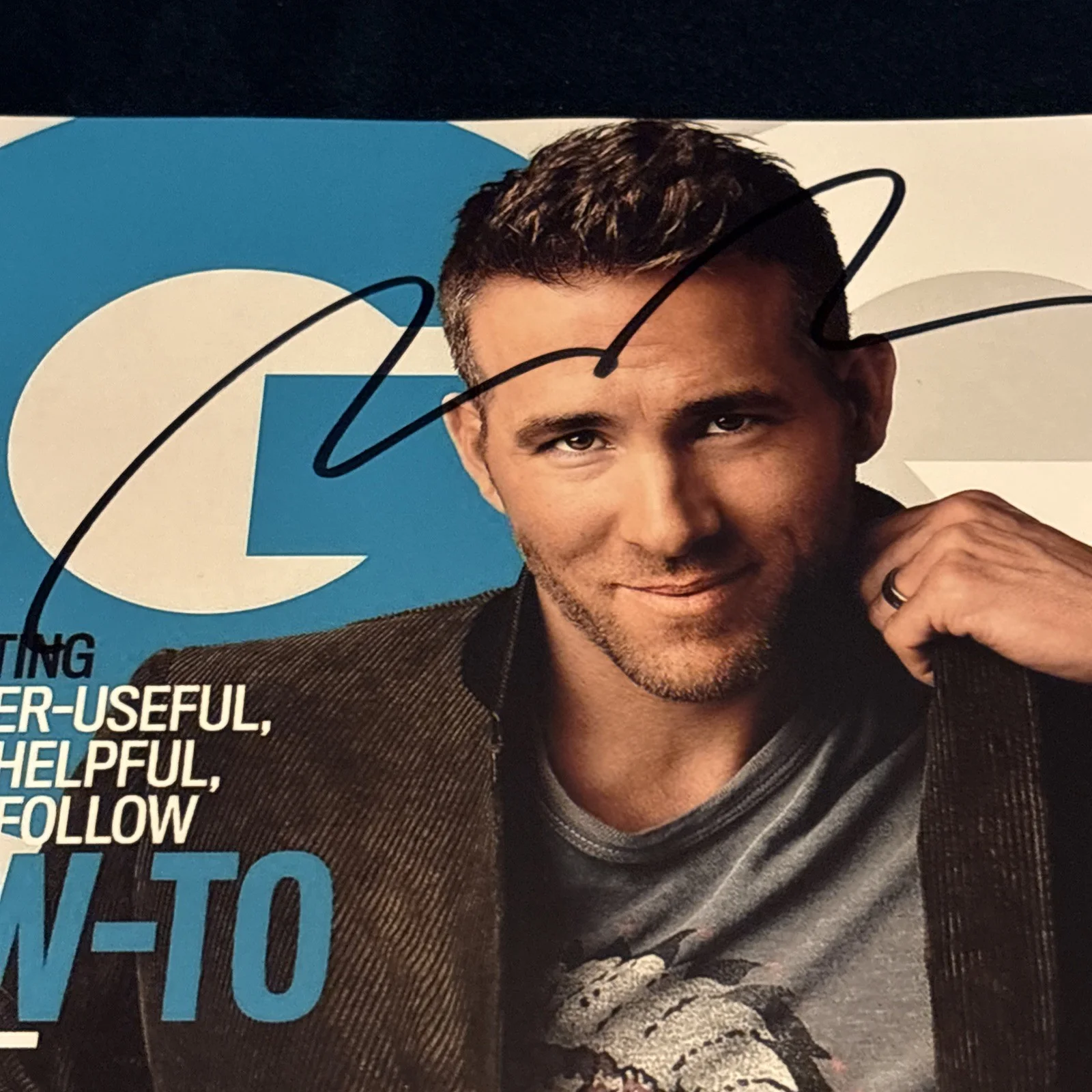 Ryan Reynolds Signed 8x10 Photo With COA, image 2