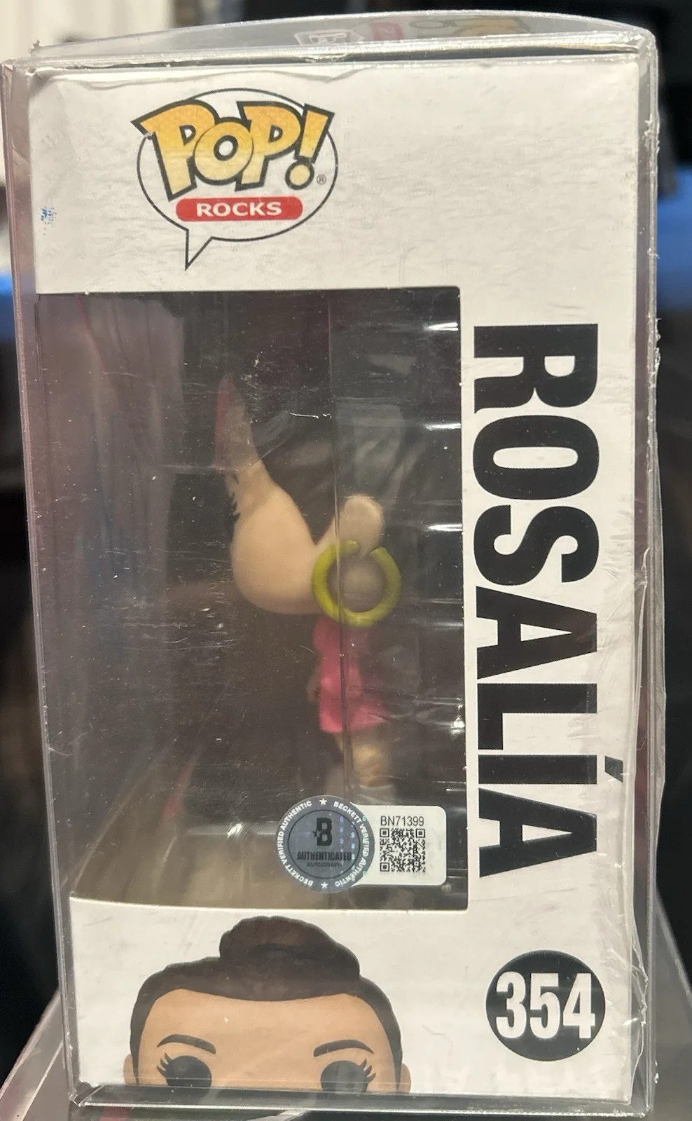 Funko Pop Rocks Rosalia #354 Signed Beckett Authenticated Vinyl Figure, изображение 2