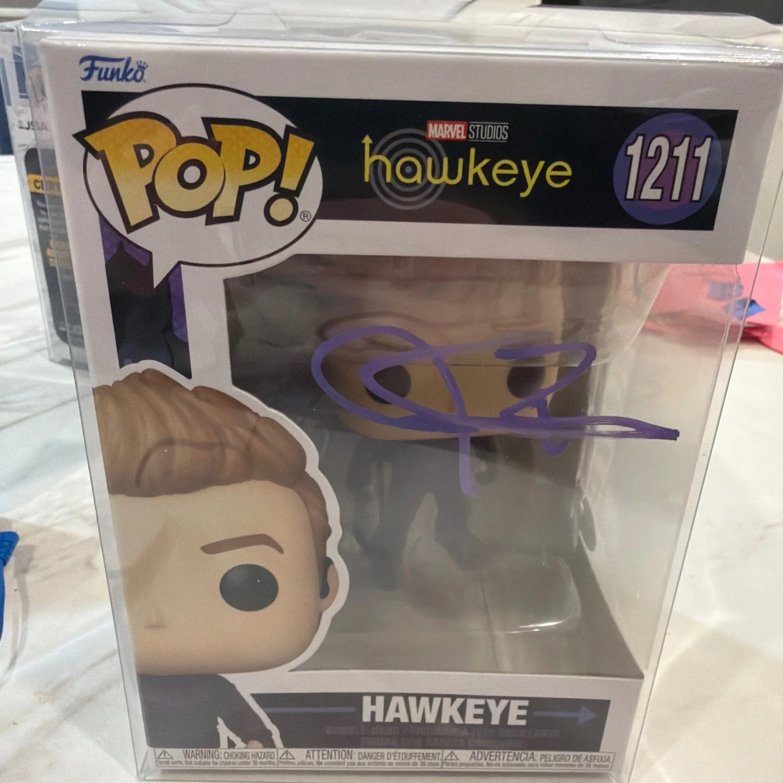 Jeremy Renner — Jeremy Renner Signed Marvel Studios Hawkeye #1211 Funko Pop JSA witness/COA, изображение 2
